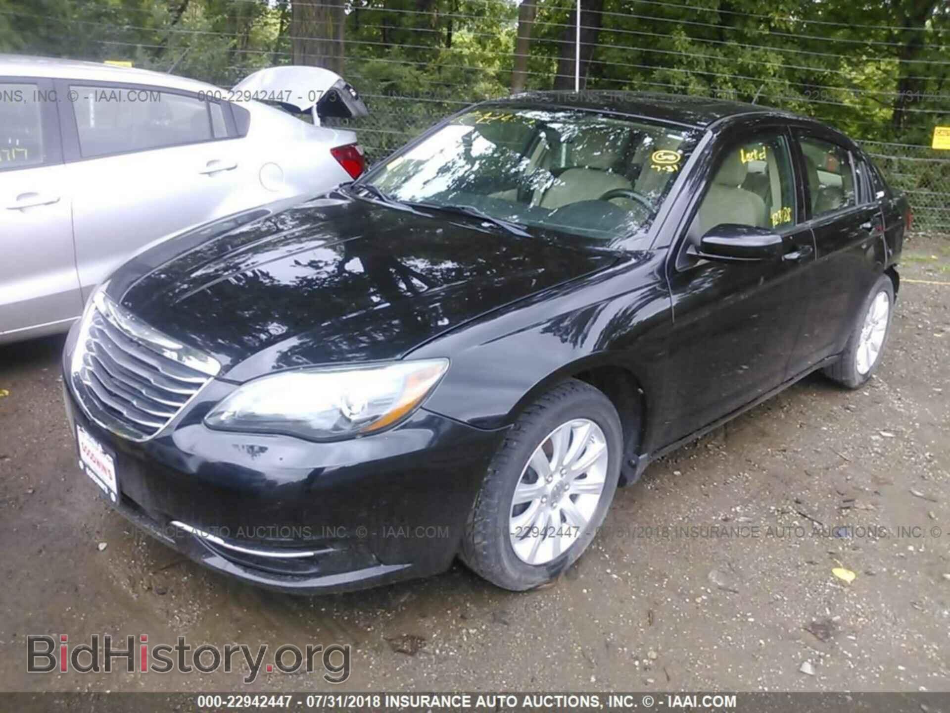 2011 Chrysler 200 - VIN: 1C3BC1FB9BN576503 - Фото 2
