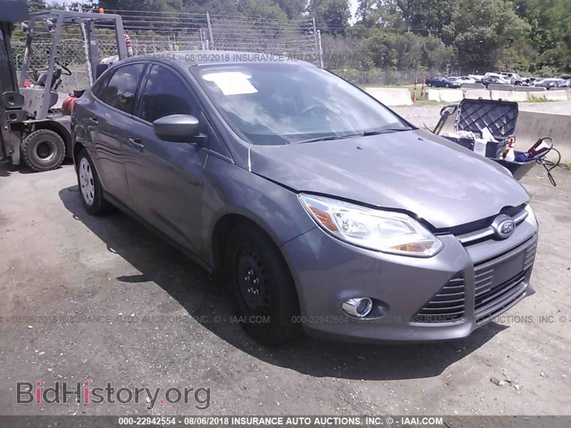 Фотография 1FAHP3F21CL470166 - Ford Focus 2012