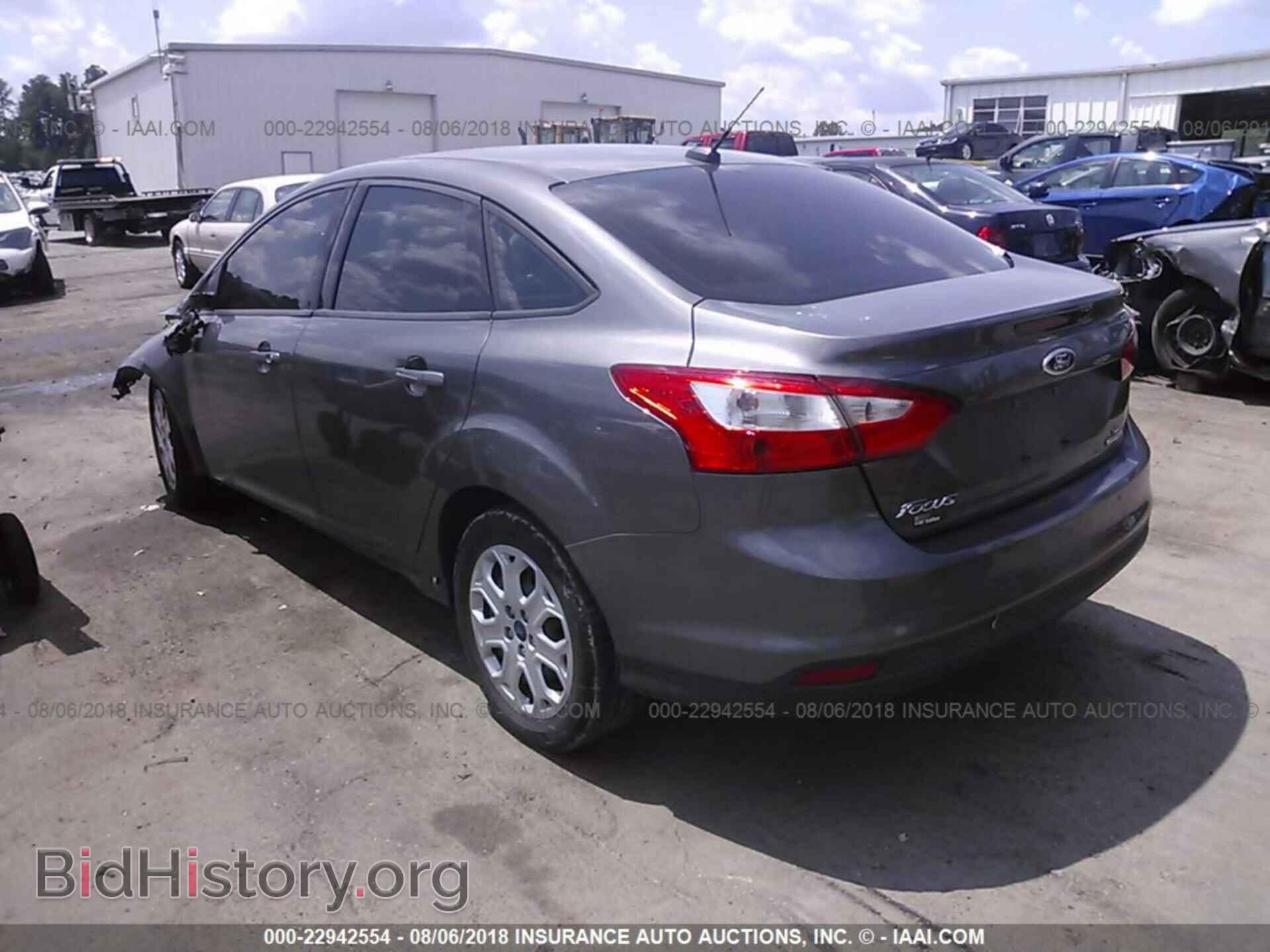 2012 Ford Focus - VIN: 1FAHP3F21CL470166 - Фото 3