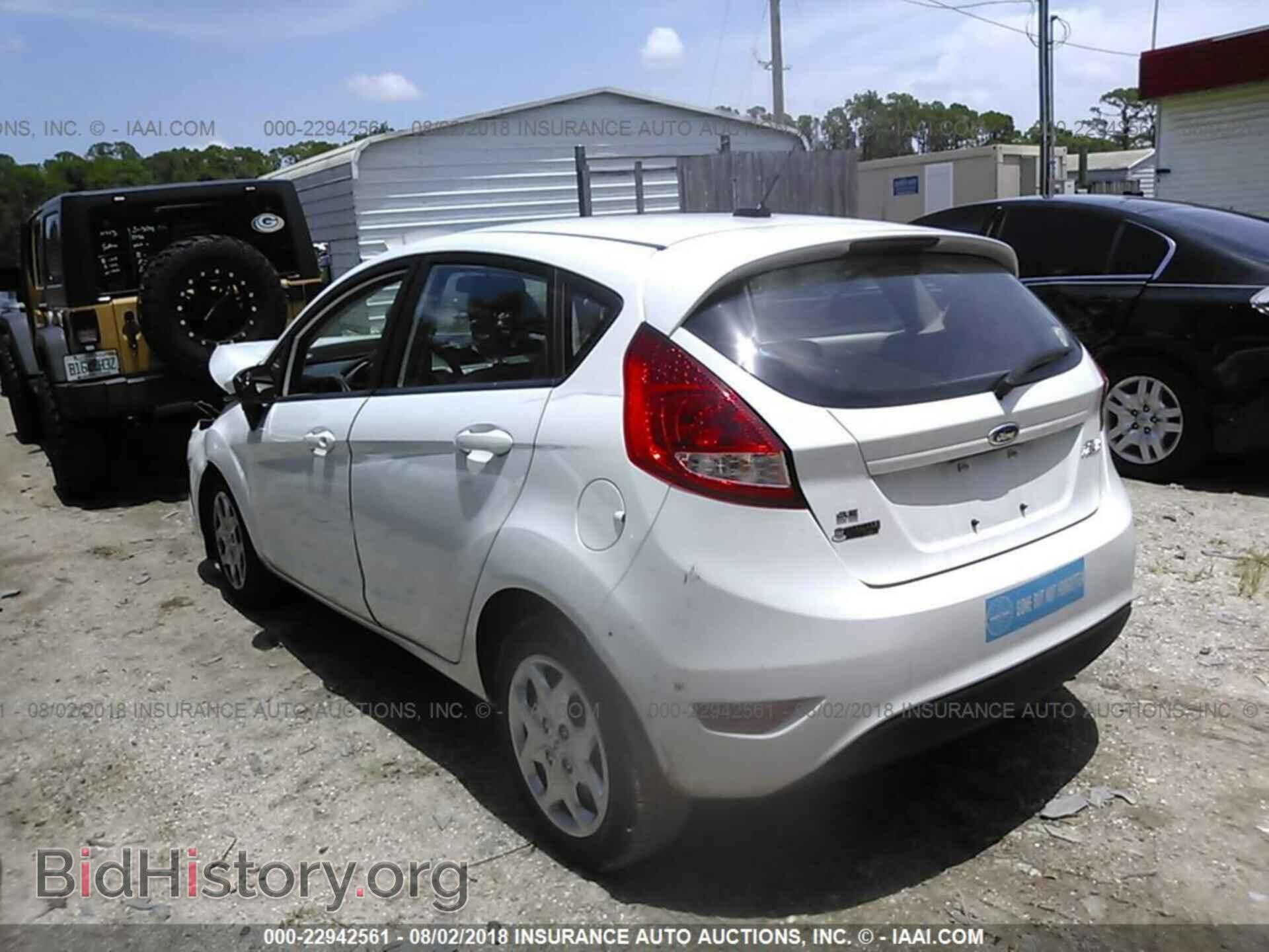 2011 Ford Fiesta - VIN: 3FADP4EJ5BM239863 - Фото 3