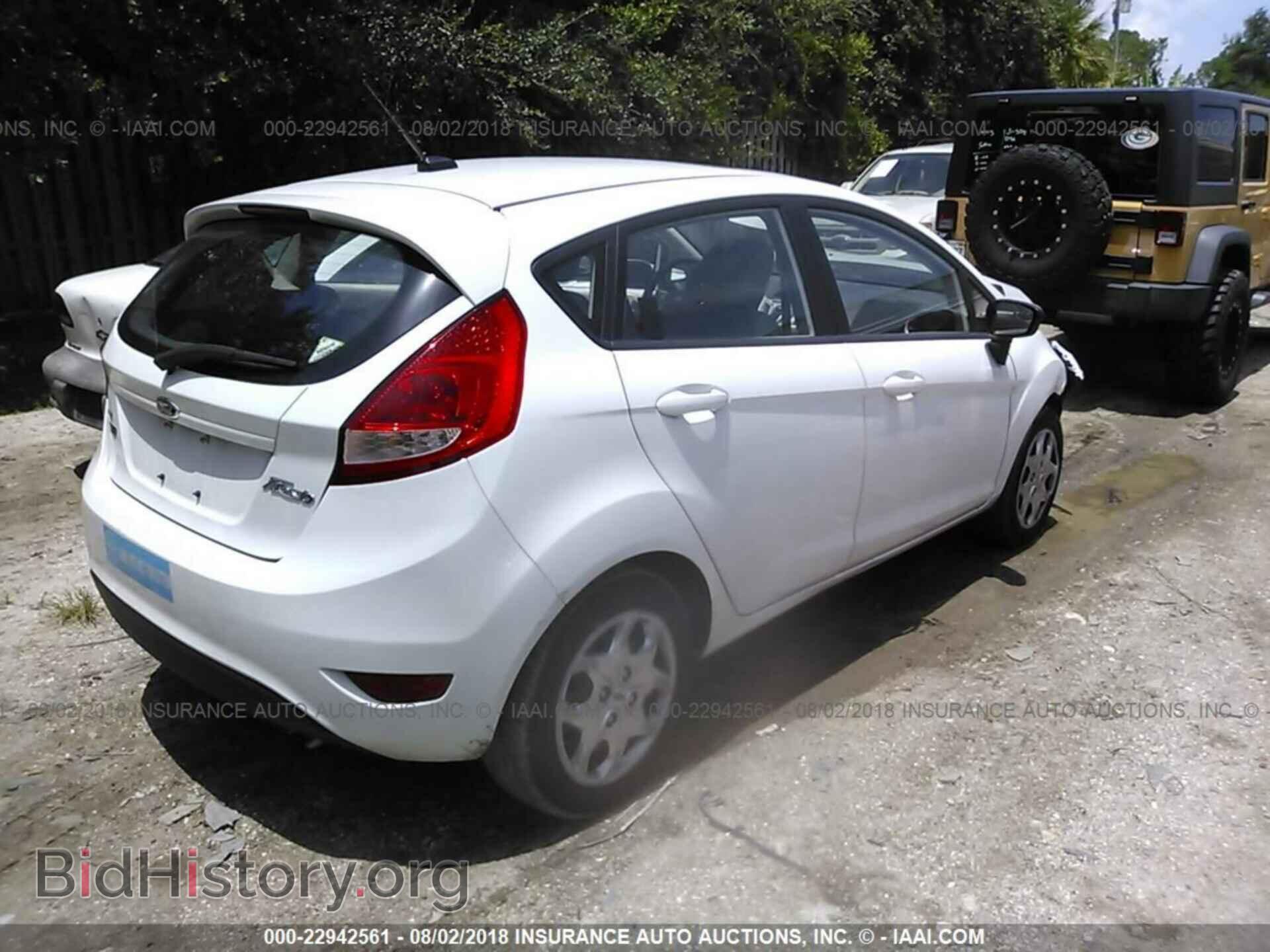 2011 Ford Fiesta - VIN: 3FADP4EJ5BM239863 - Фото 4
