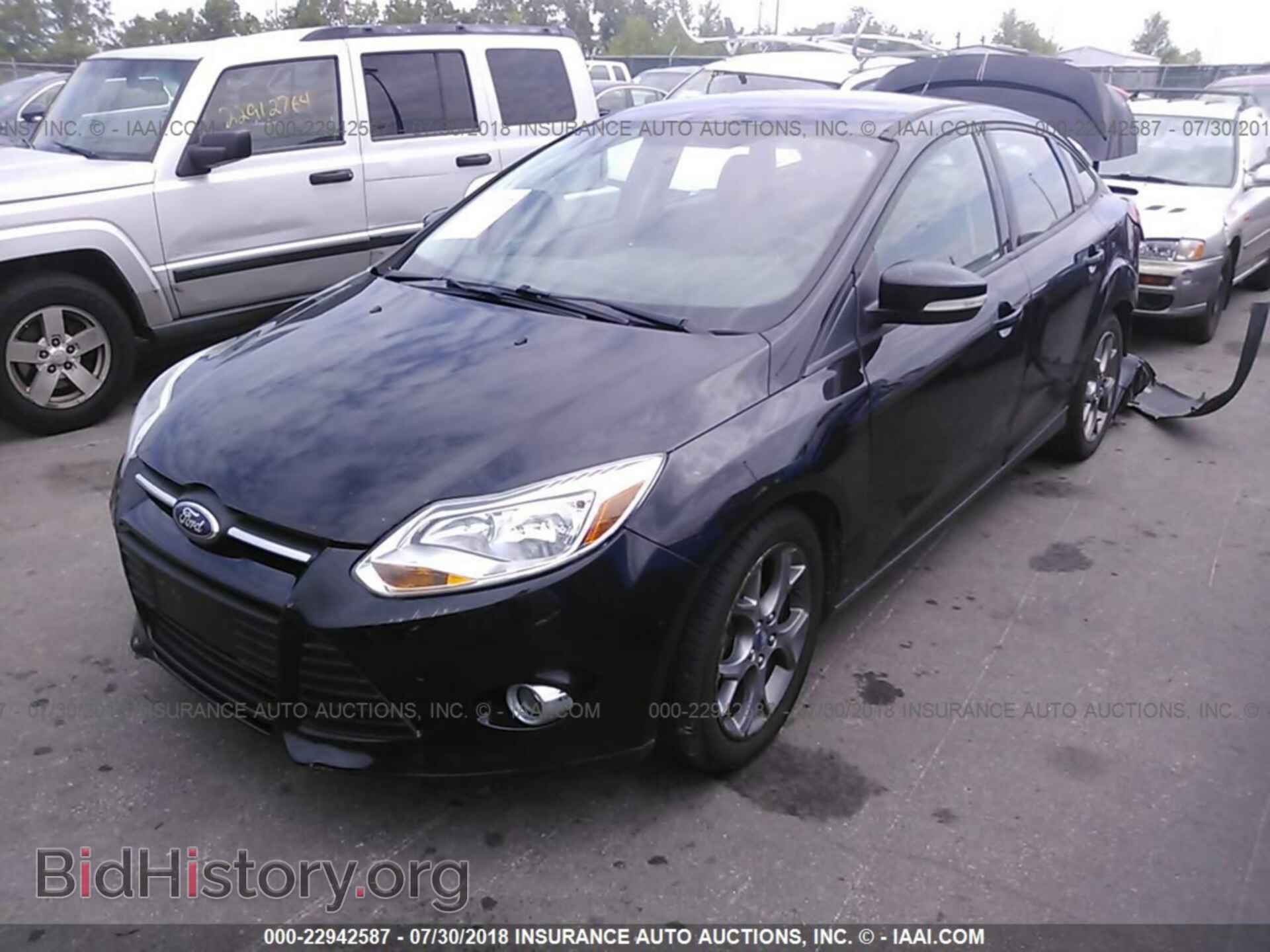 2013 Ford Focus - VIN: 1FADP3F2XDL236513 - Photo 2