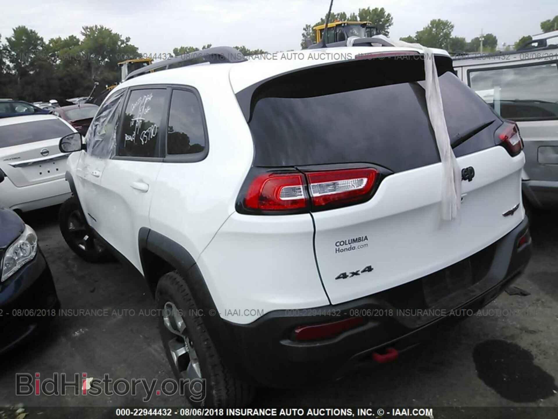 2015 Jeep Cherokee - VIN: 1C4PJMBS8FW765030 - Фото 3
