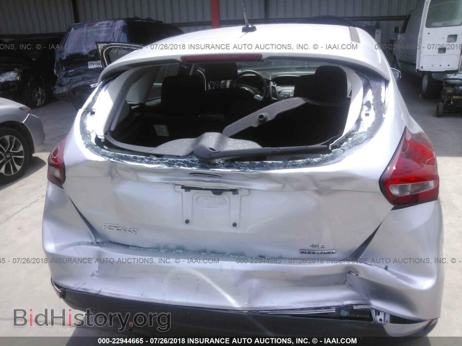 2016 Ford Focus - VIN: 1FADP3K24GL337833 - Photo 6