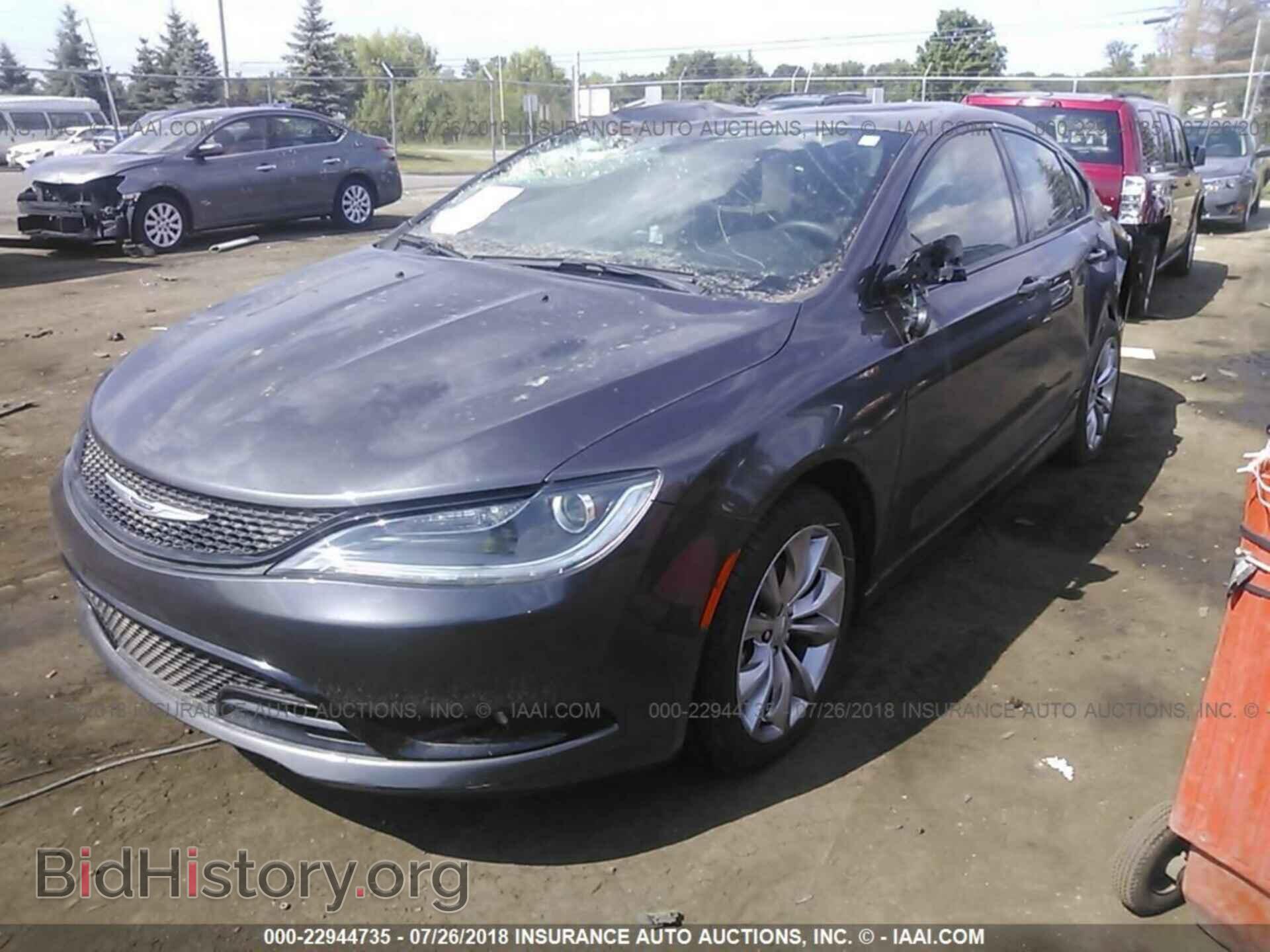 2016 Chrysler 200 - VIN: 1C3CCCBB2GN115611 - Фото 2