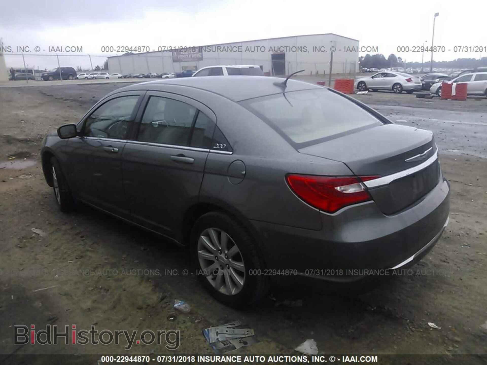 2013 Chrysler 200 - VIN: 1C3CCBBB0DN612274 - Фото 3