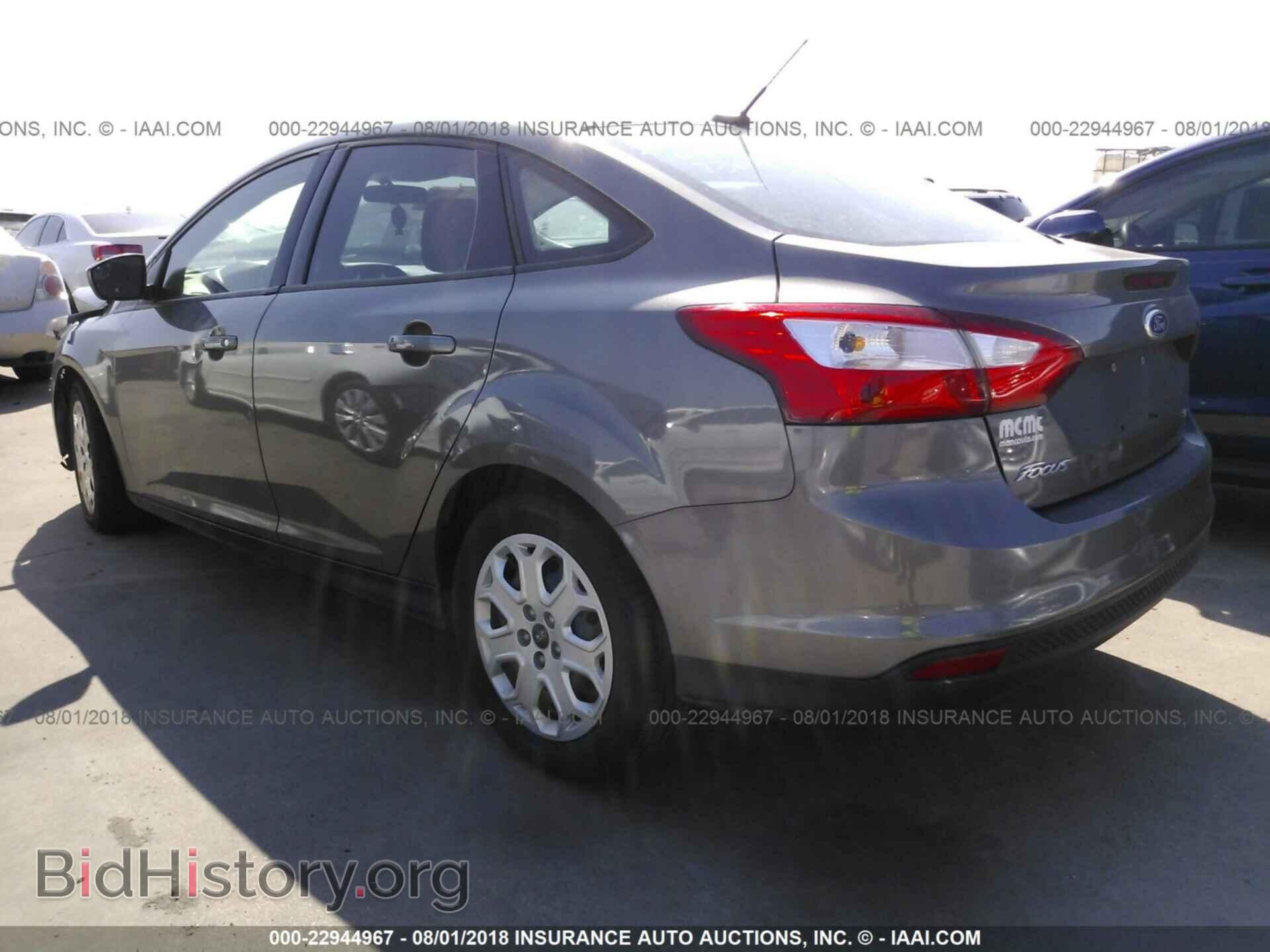 2012 Ford Focus - VIN: 1FAHP3F24CL217505 - Photo 3