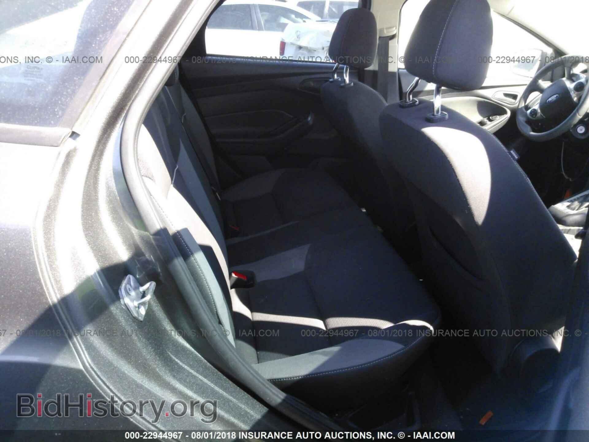 2012 Ford Focus - VIN: 1FAHP3F24CL217505 - Photo 8