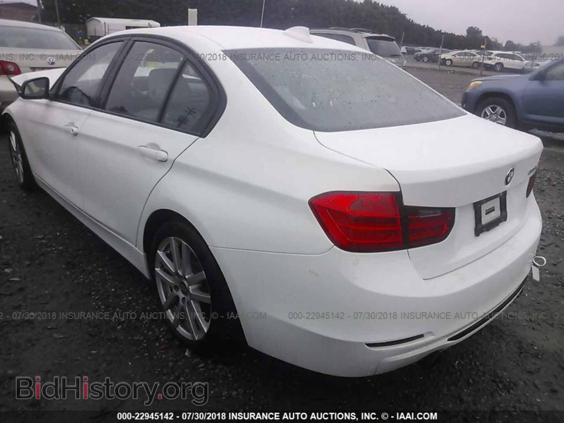 2013 BMW 335 - VIN: WBA3A9G53DNP36422 - Фото 3