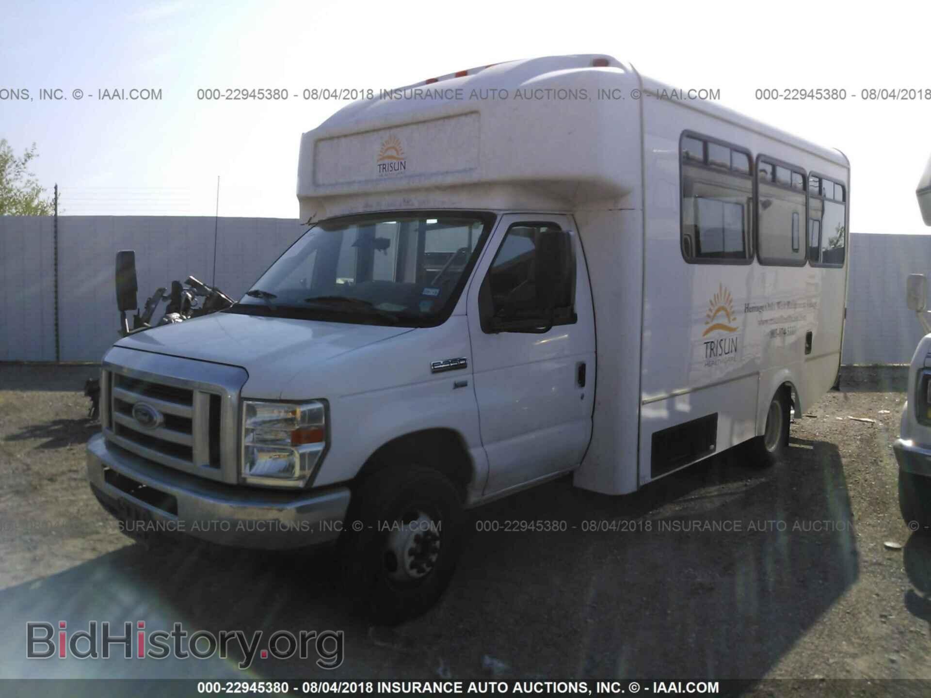 2013 Ford Econoline - VIN: 1FDEE3FL3DDA69995 - Фото 2