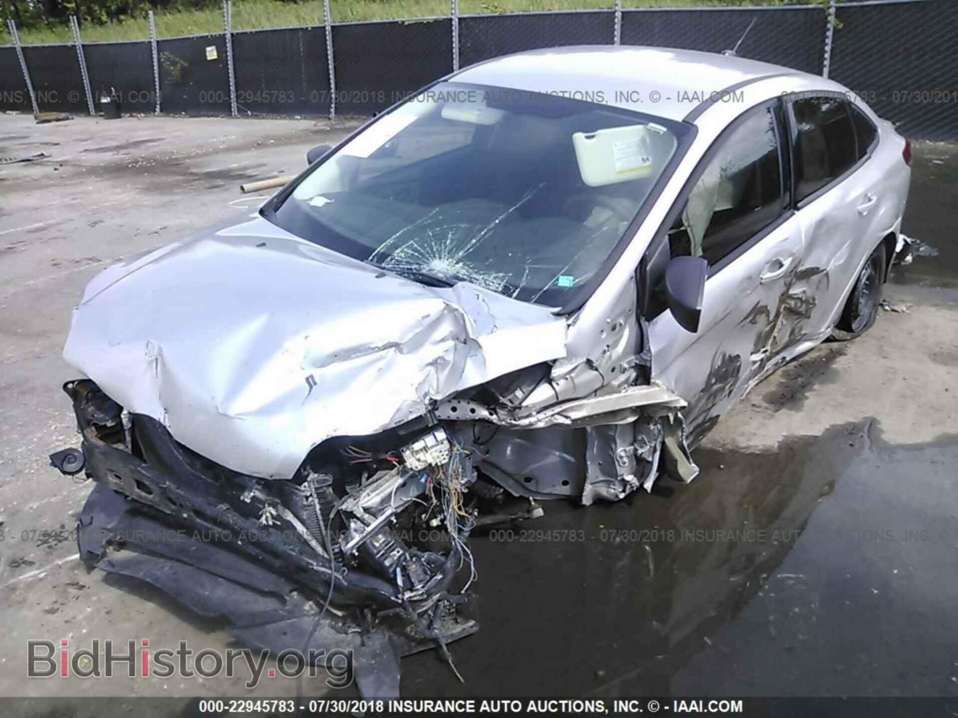 2012 Ford Focus - VIN: 1FAHP3E2XCL262448 - Photo 2