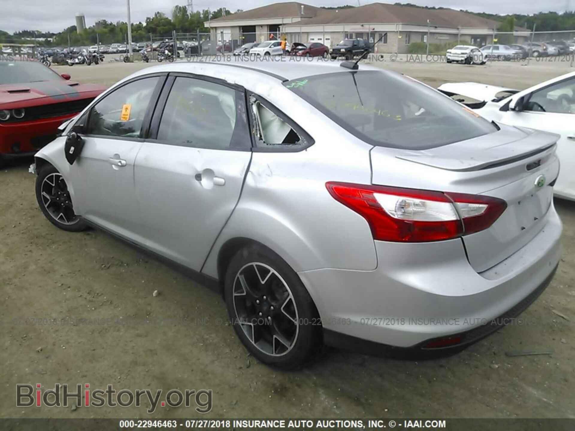 2012 Ford Focus - VIN: 1FAHP3F23CL478785 - Photo 3