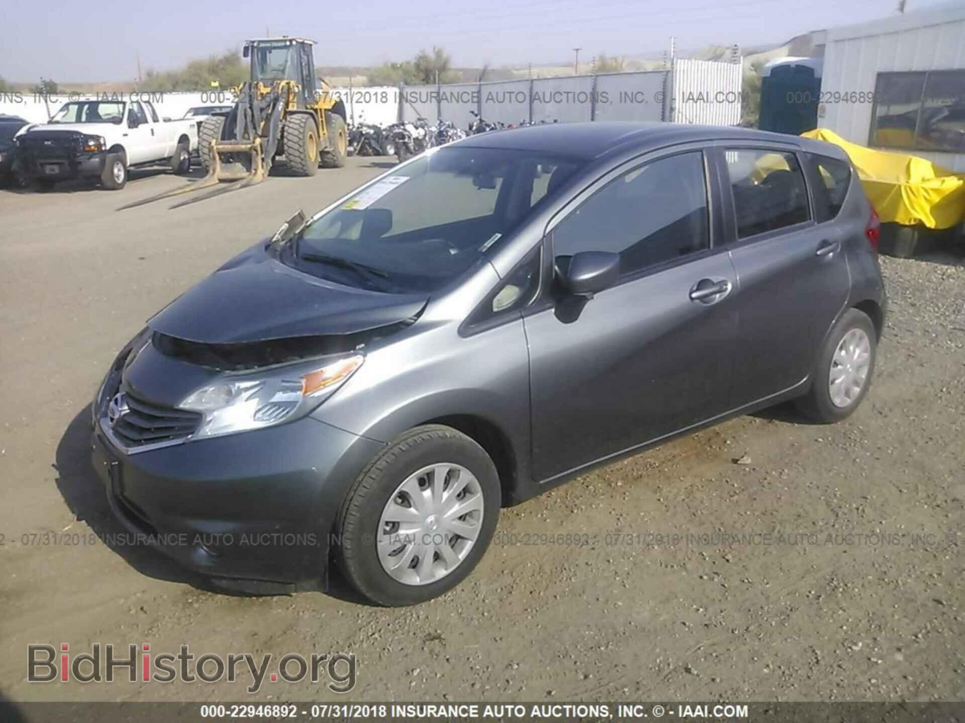 2016 Nissan Versa note - VIN: 3N1CE2CP1GL355617 - Фото 2