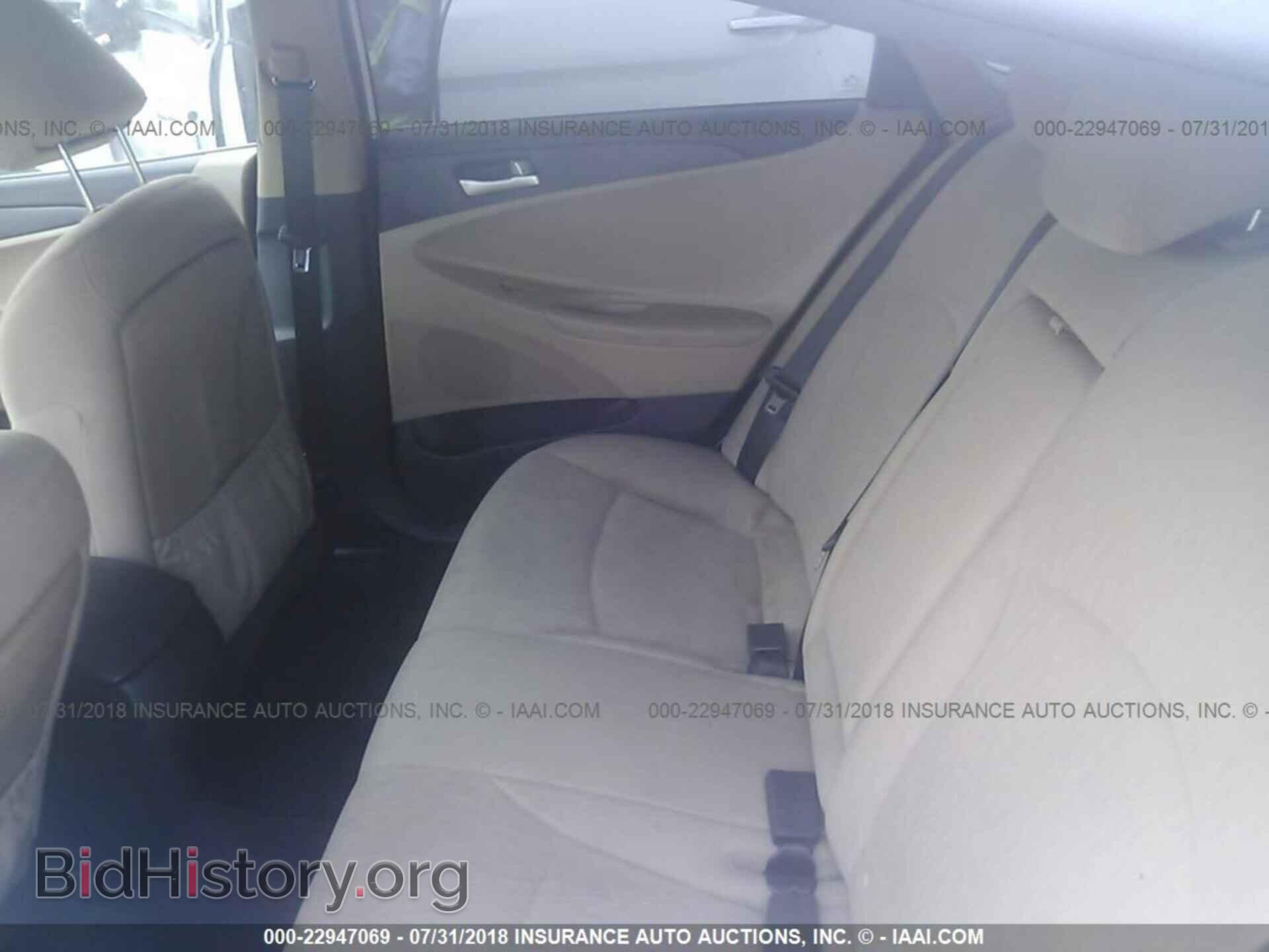 2012 Hyundai Sonata - VIN: 5NPEB4AC0CH315033 - Фото 8