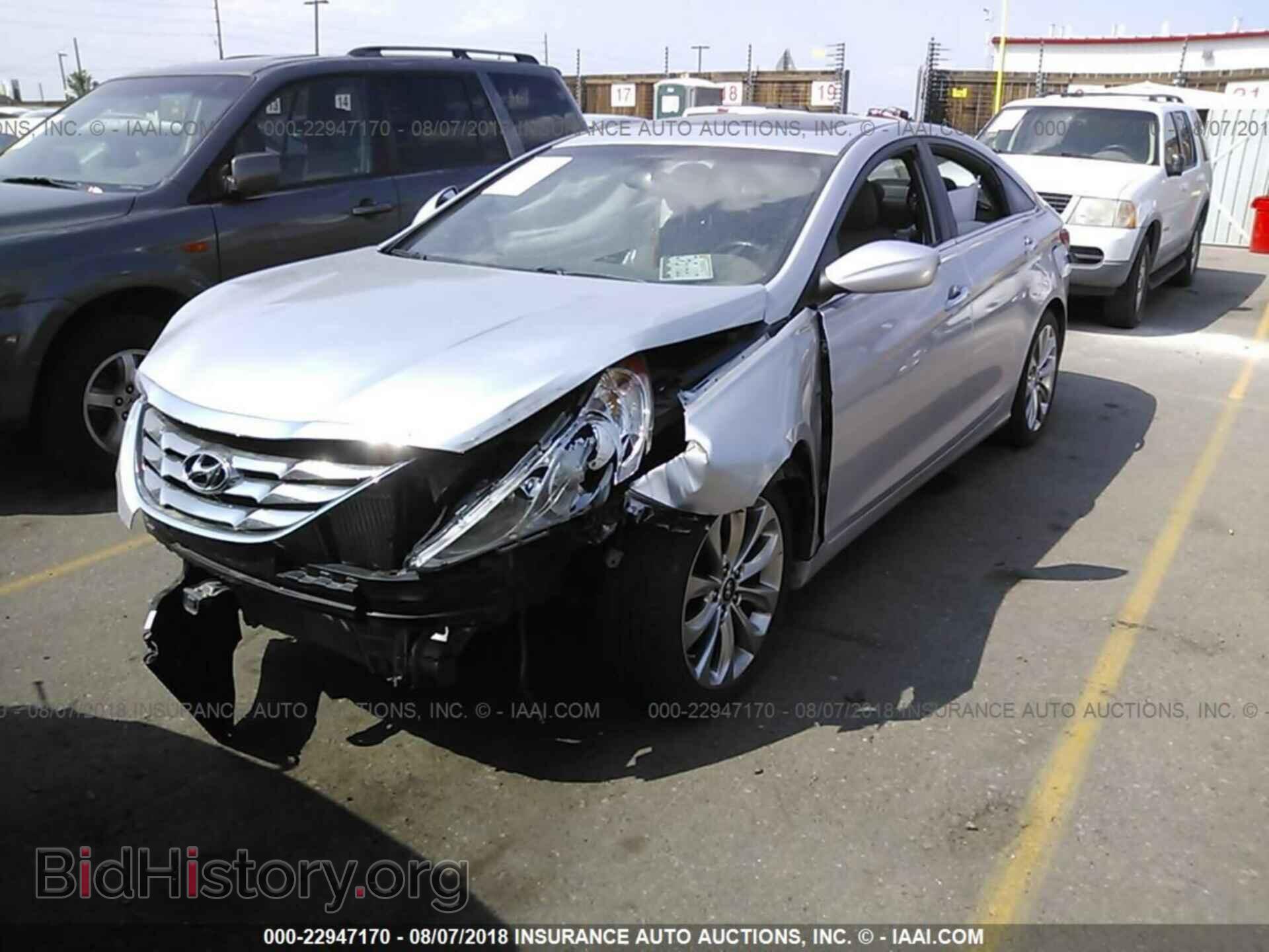 2012 Hyundai Sonata - VIN: 5NPEC4AB7CH420639 - Photo 2