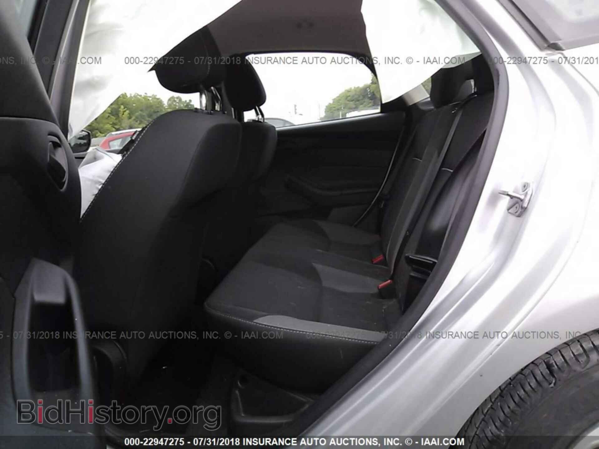 2012 Ford Focus - VIN: 1FAHP3E27CL473672 - Photo 8