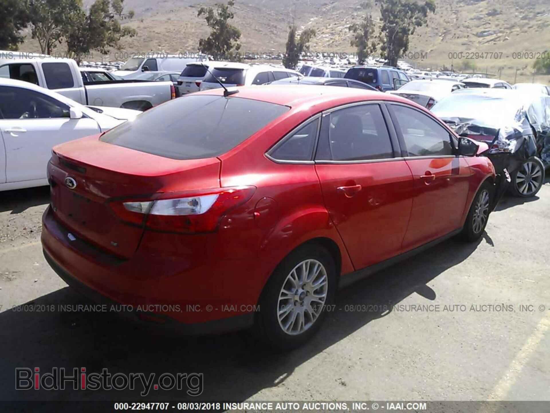 2012 Ford Focus - VIN: 1FAHP3F29CL178247 - Фото 4