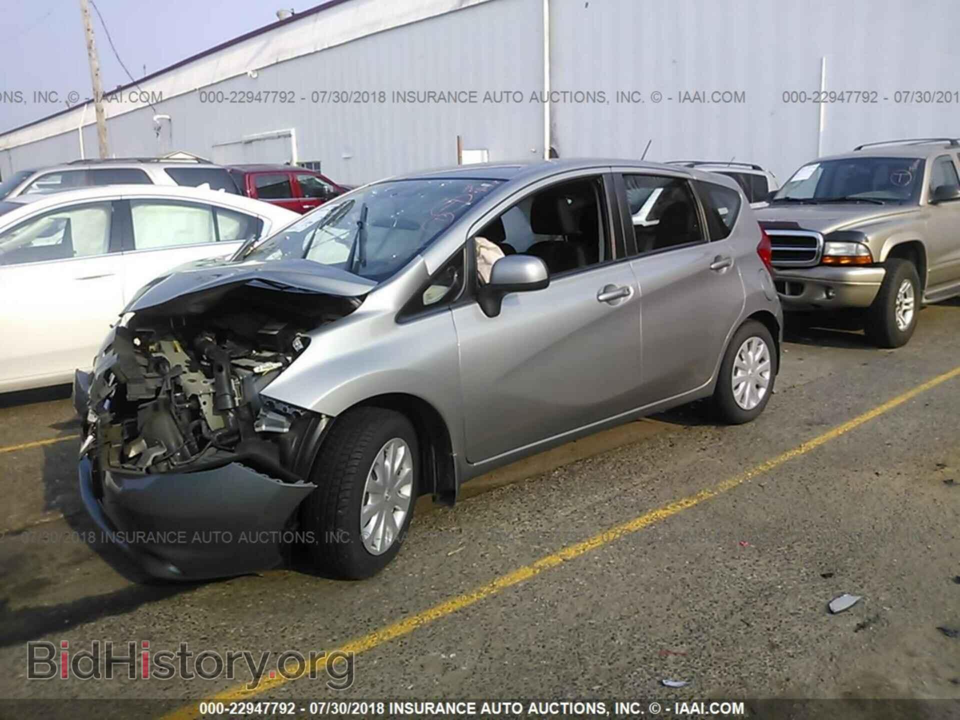 2014 Nissan Versa note - VIN: 3N1CE2CP8EL432688 - Фото 2