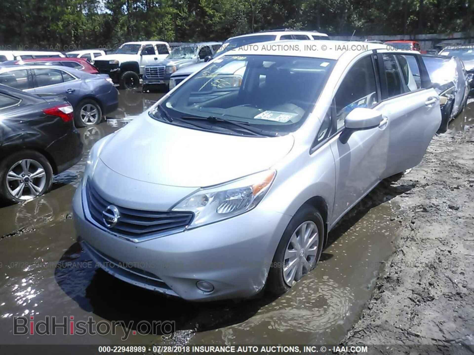2015 Nissan Versa note - VIN: 3N1CE2CP0FL424263 - Фото 2