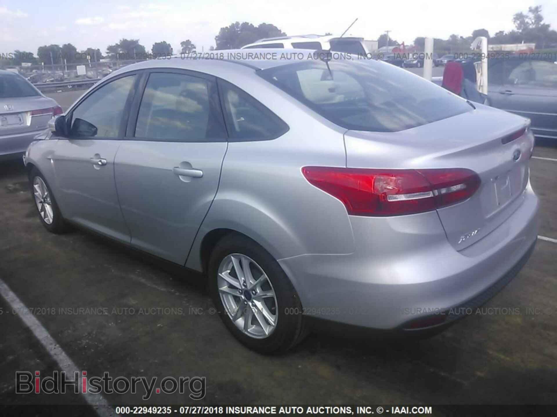 2016 Ford Focus - VIN: 1FADP3F27GL230866 - Фото 3