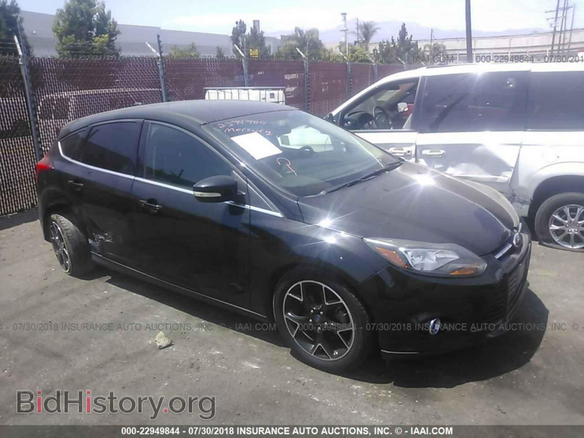 Photo 1FAHP3N26CL480323 - Ford Focus 2012