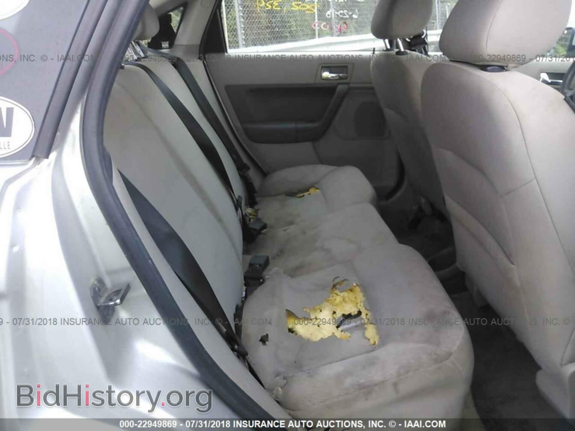2011 Ford Focus - VIN: 1FAHP3GN7BW115234 - Фото 8