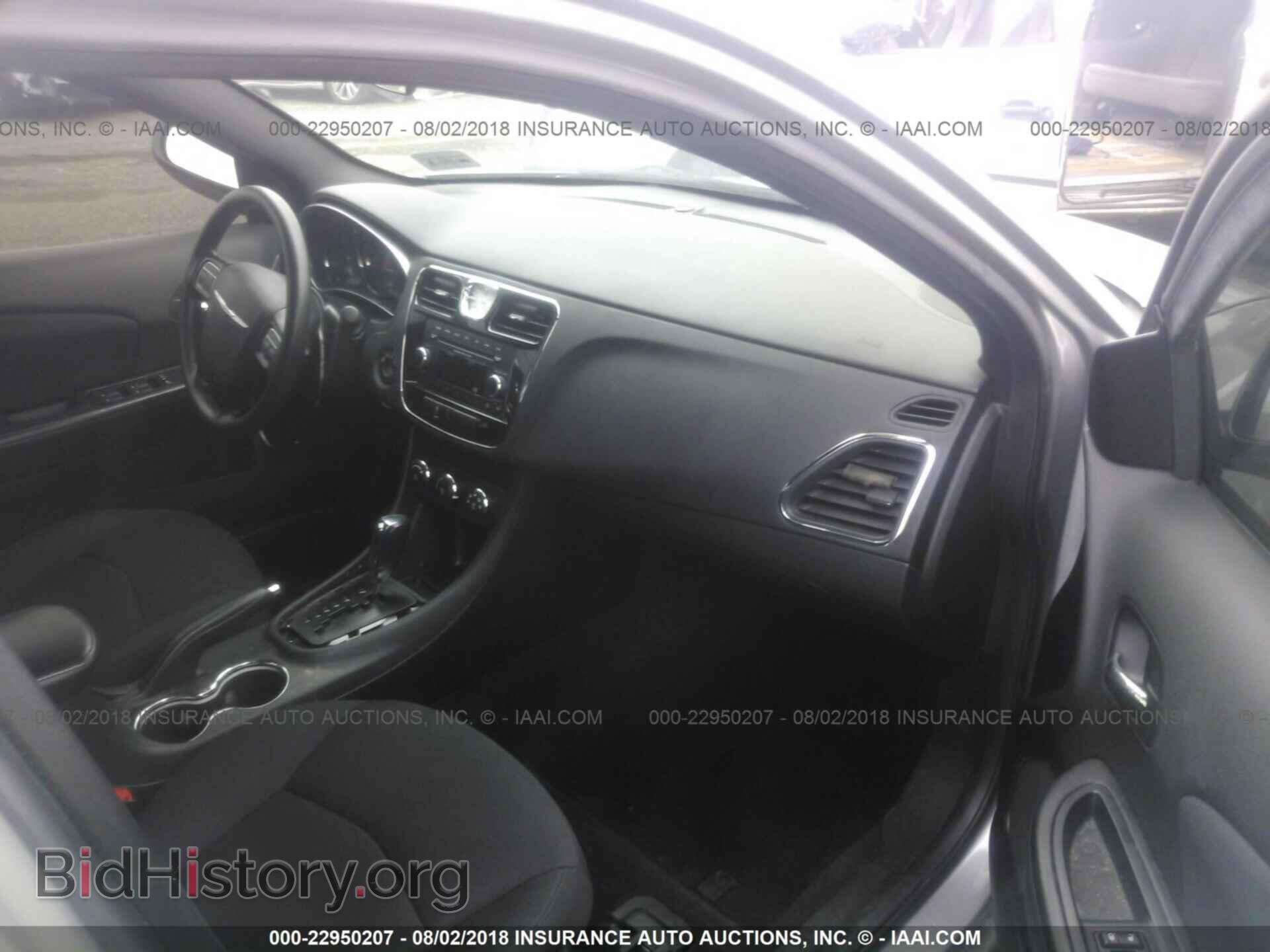 2014 Chrysler 200 - VIN: 1C3CCBAB5EN205053 - Фото 5