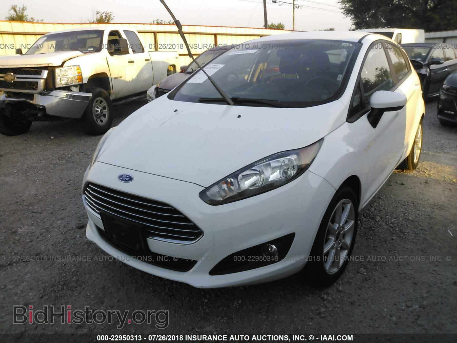 2017 Ford Fiesta - VIN: 3FADP4EJ3HM138832 - Photo 2