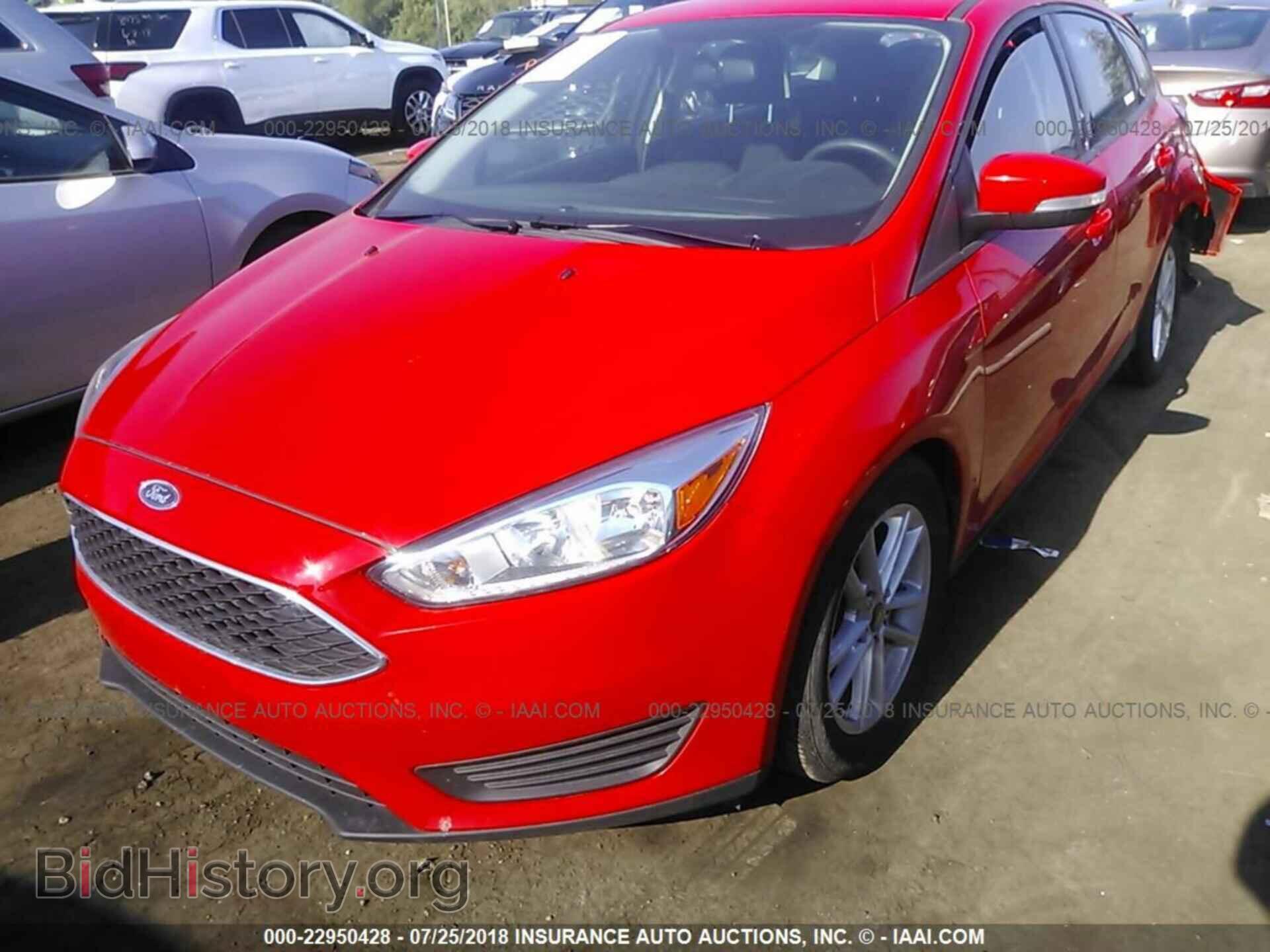 2017 Ford Focus - VIN: 1FADP3K2XHL247846 - Photo 2