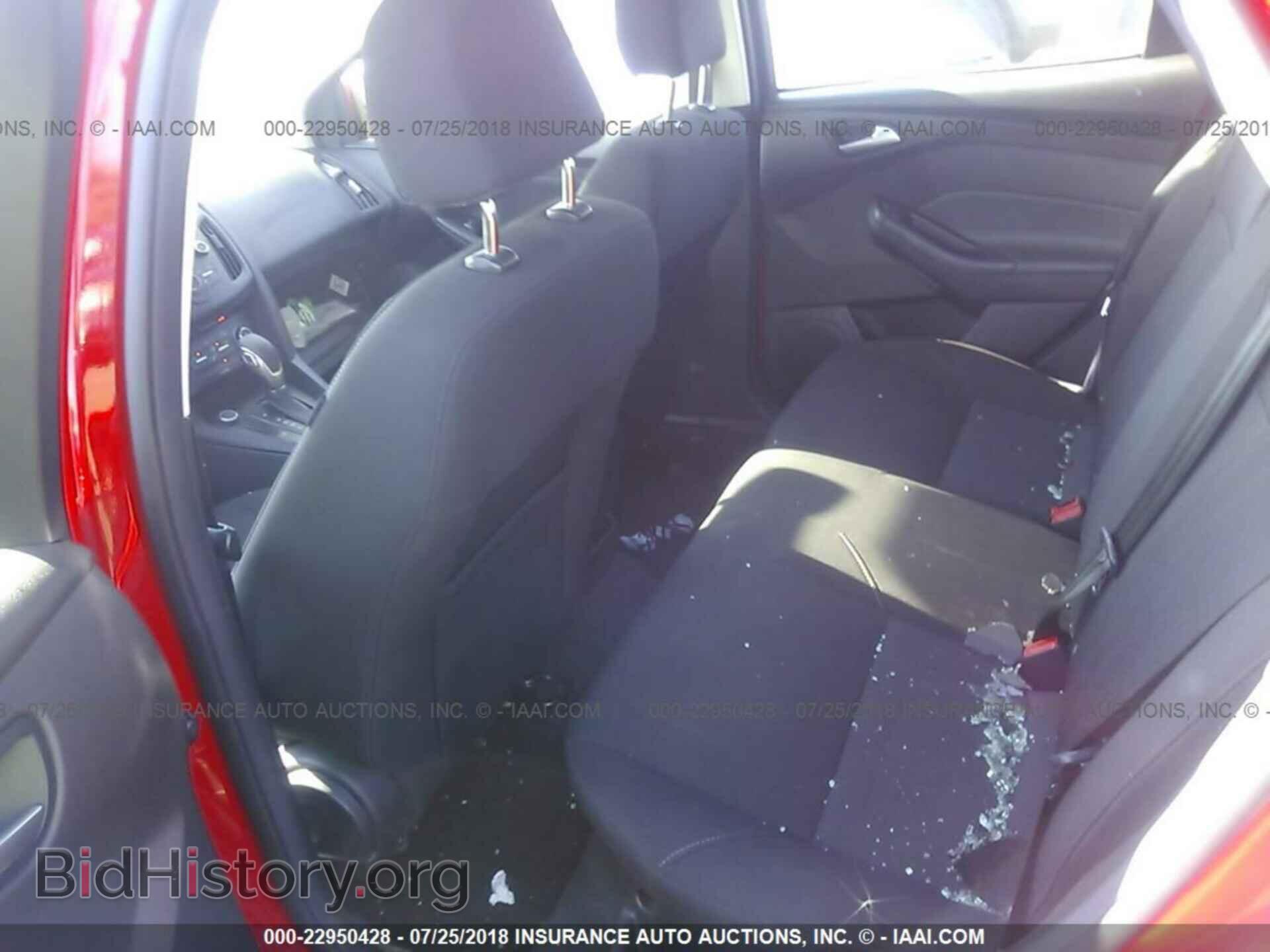2017 Ford Focus - VIN: 1FADP3K2XHL247846 - Photo 8
