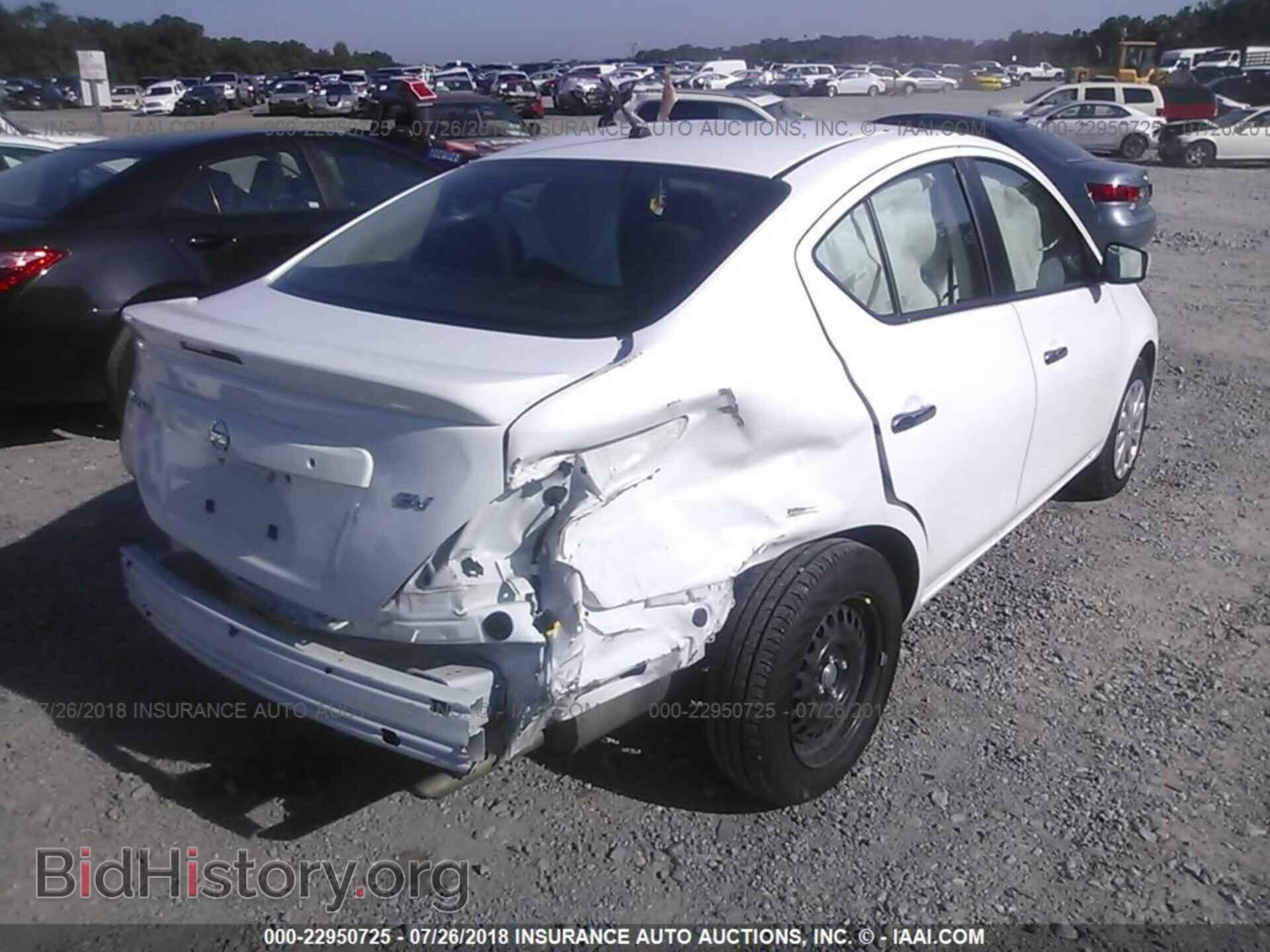 2017 Nissan Versa - VIN: 3N1CN7AP3HL844375 - Фото 4
