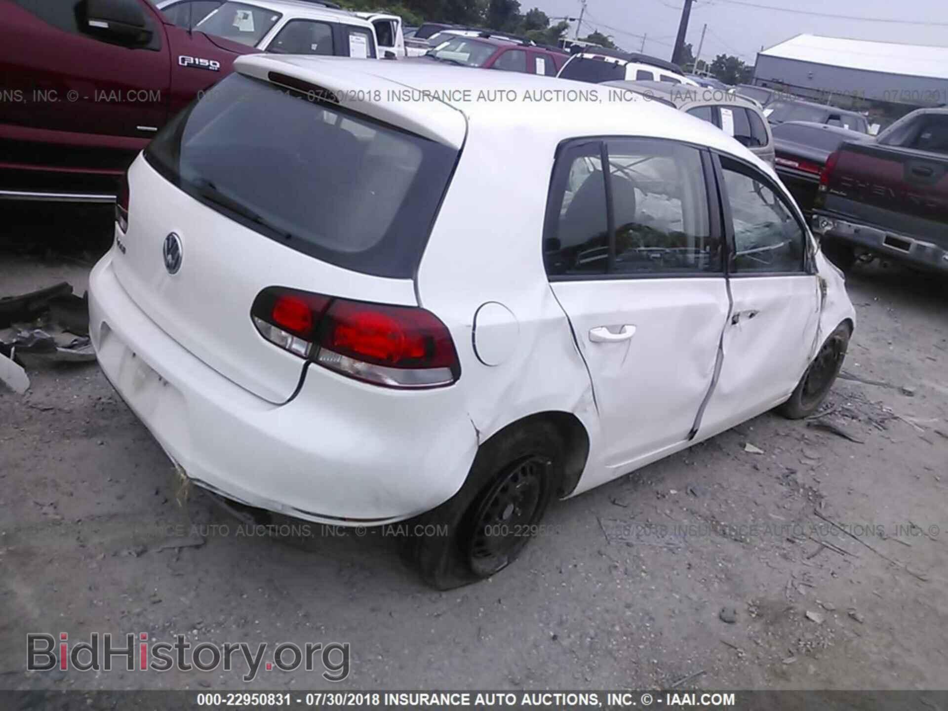 2014 Volkswagen Golf - VIN: WVWDB7AJ2EW006415 - Фото 4