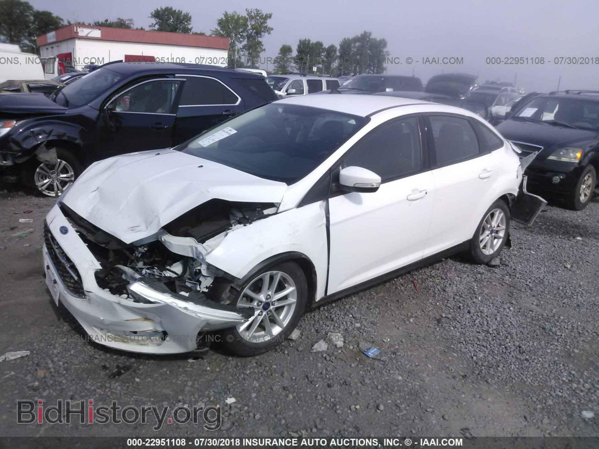 2015 Ford Focus - VIN: 1FADP3F29FL316906 - Фото 2