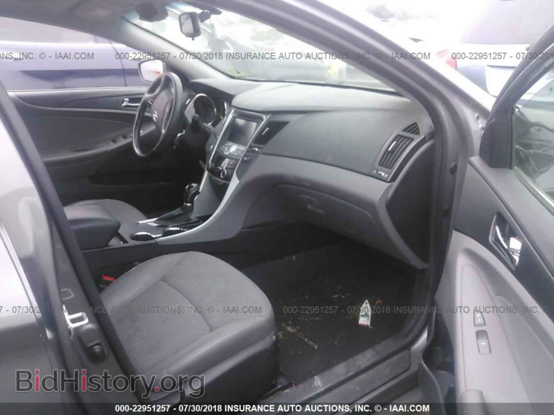 2012 Hyundai Sonata - VIN: 5NPEC4AC7CH438549 - Photo 5