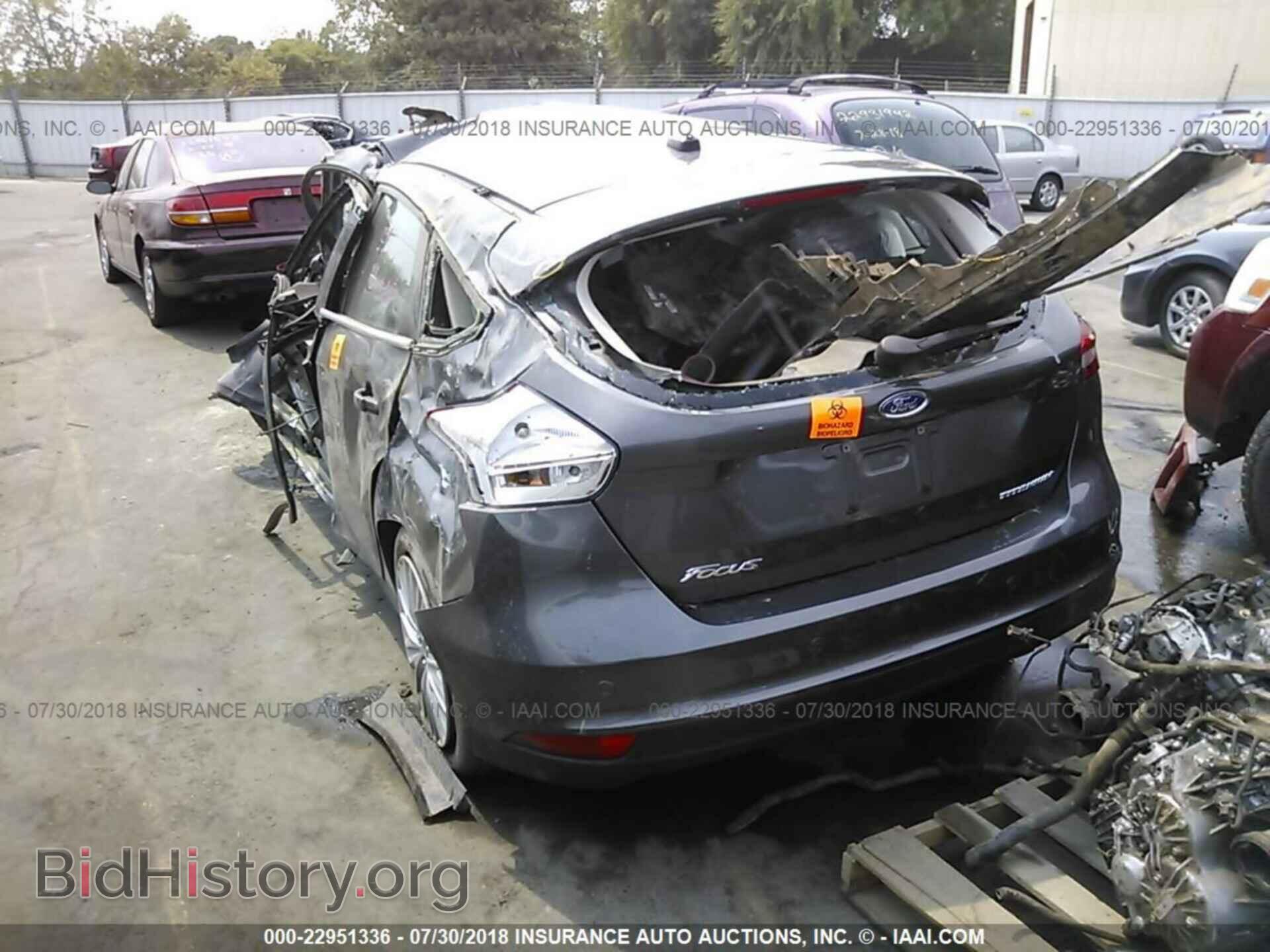 2015 Ford Focus - VIN: 1FADP3N28FL241620 - Photo 3
