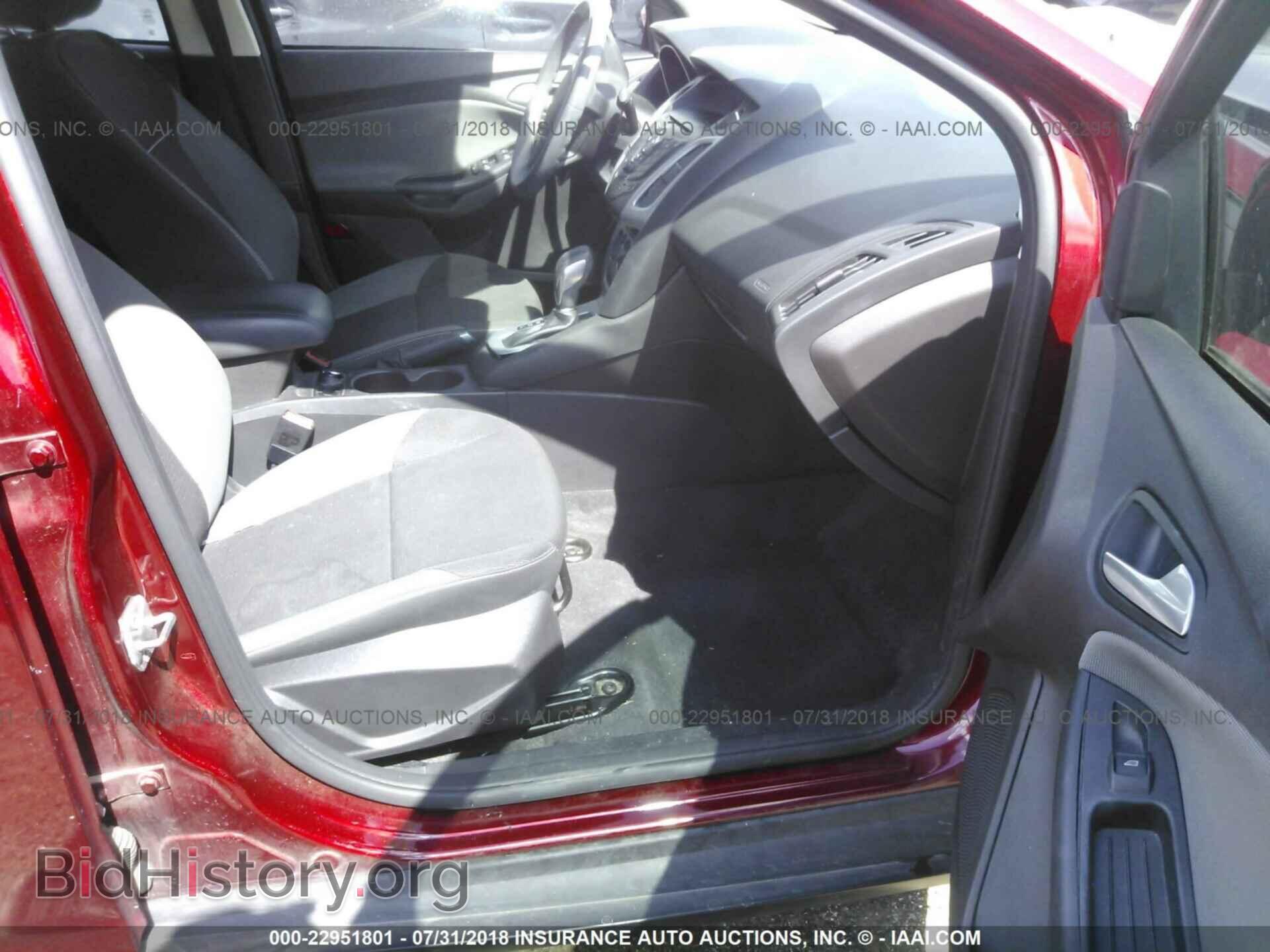 2014 Ford Focus - VIN: 1FADP3F2XEL108659 - Photo 5