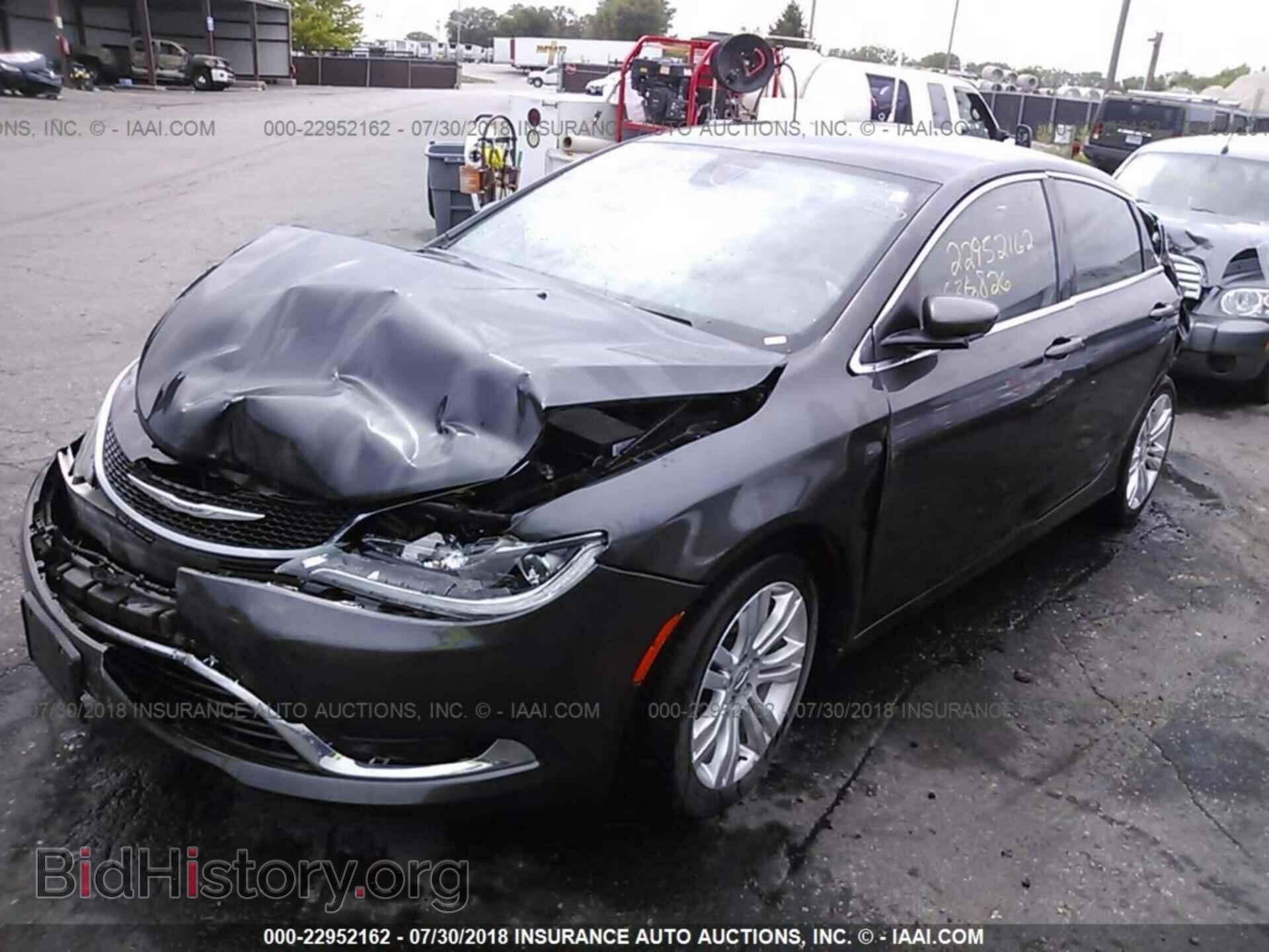 2016 Chrysler 200 - VIN: 1C3CCCAB9GN134416 - Photo 2