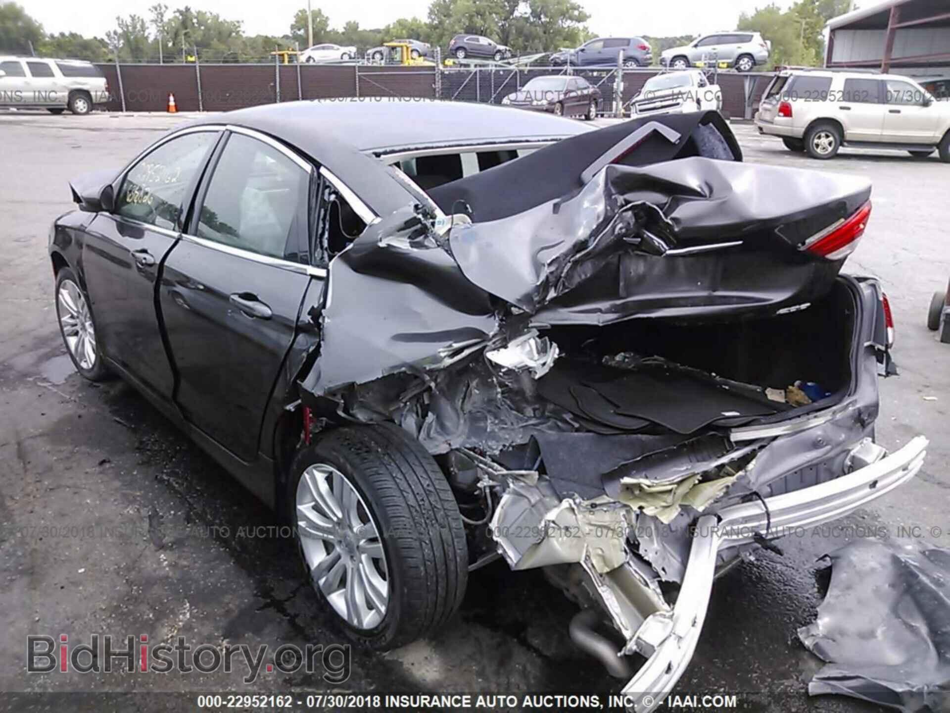 2016 Chrysler 200 - VIN: 1C3CCCAB9GN134416 - Photo 3