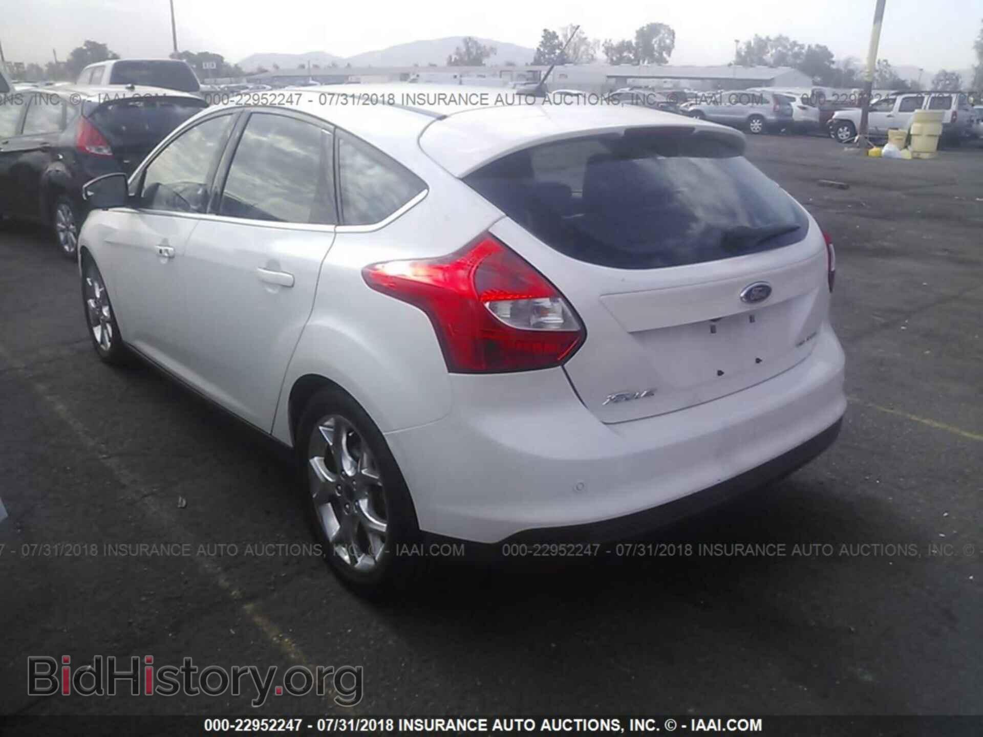 2014 Ford Focus - VIN: 1FADP3N29EL349923 - Photo 3
