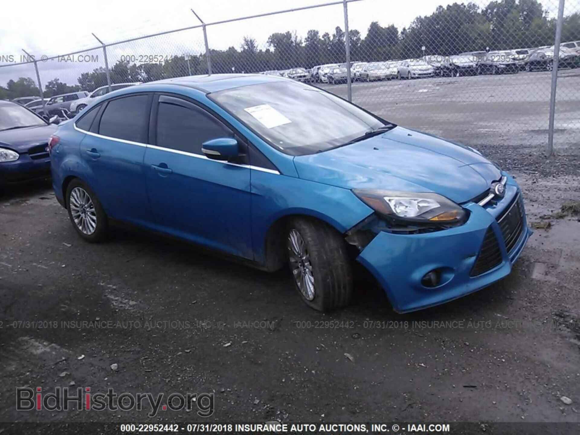 Photo 1FAHP3J23CL262281 - Ford Focus 2012