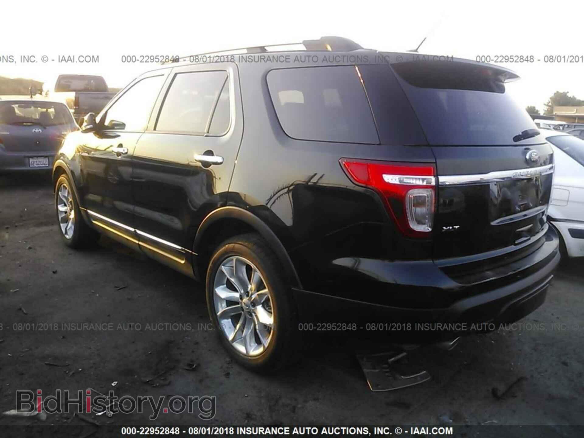 2014 Ford Explorer - VIN: 1FM5K8D88EGB43349 - Фото 3