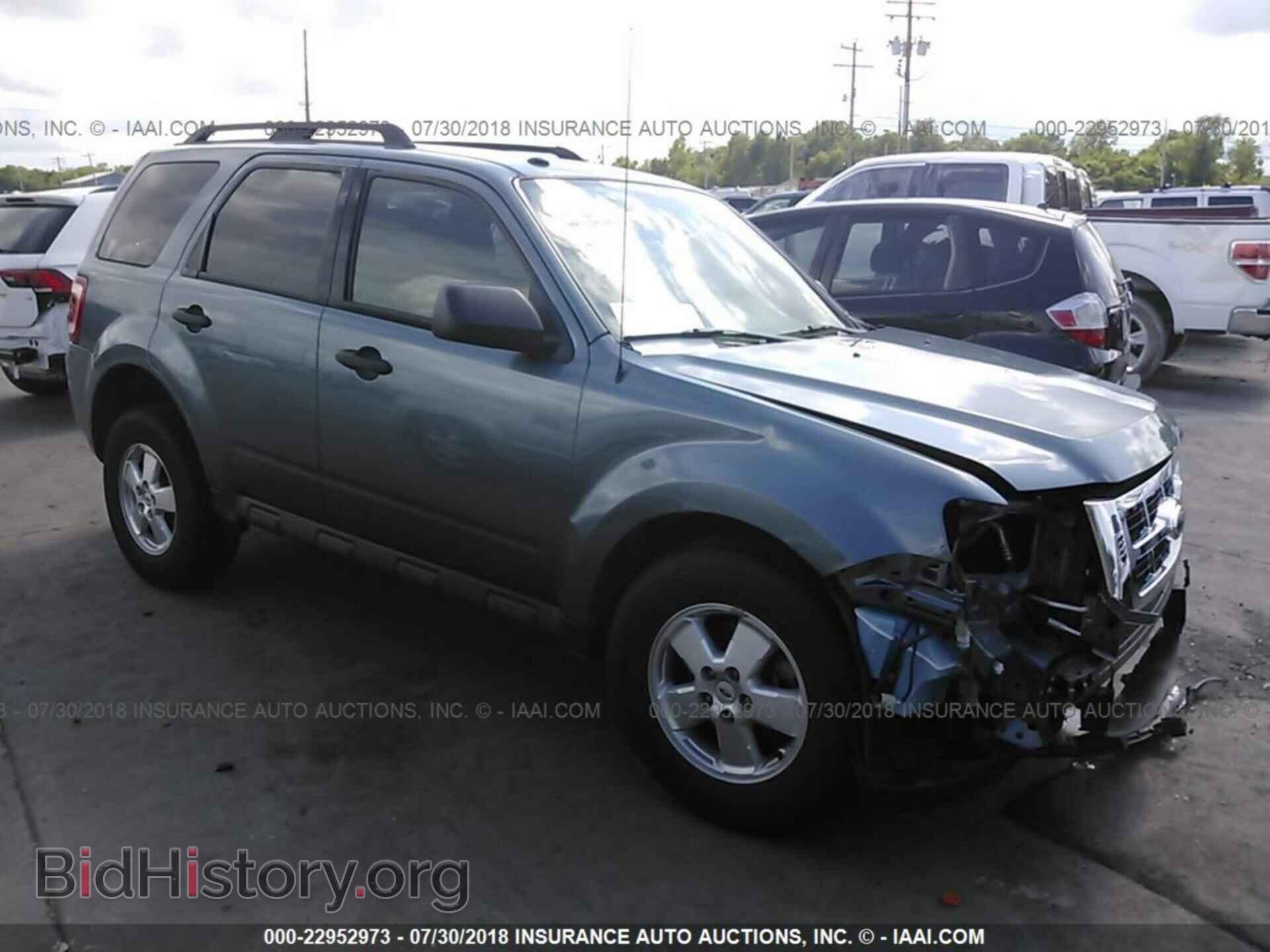 Photo 1FMCU0D77CKB31021 - Ford Escape 2012