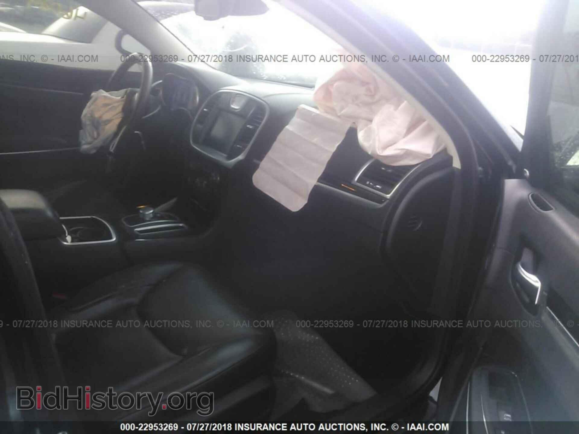 2016 Chrysler 300c - VIN: 2C3CCAEG4GH334168 - Фото 5