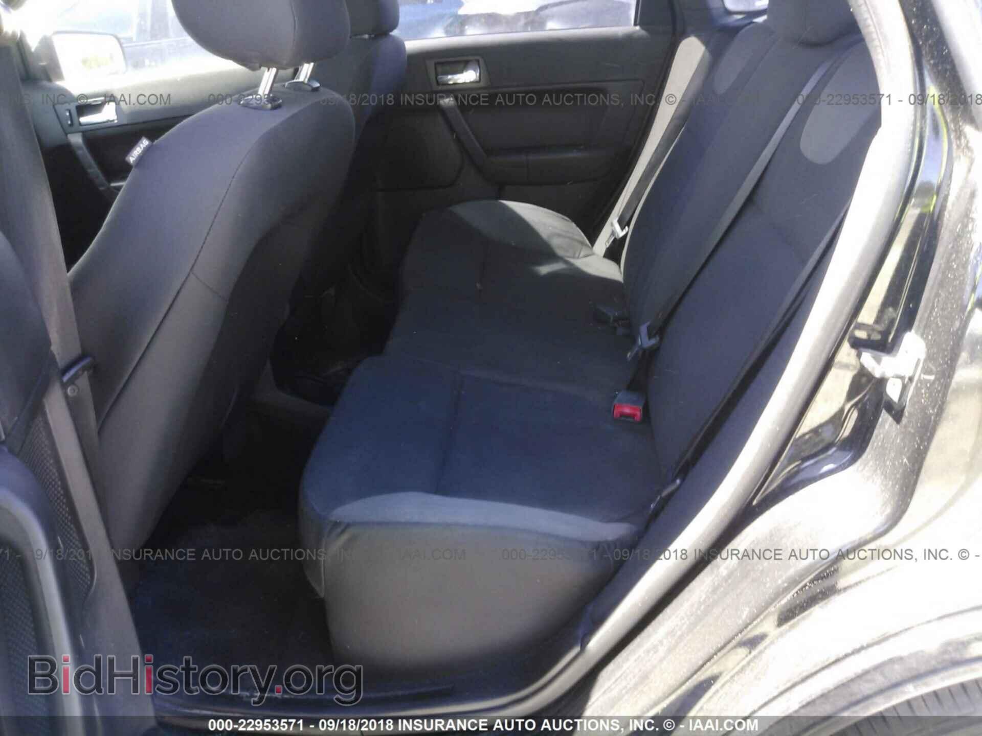 2009 FORD FOCUS - VIN: 1FAHP36N09W215560 - Фото 8
