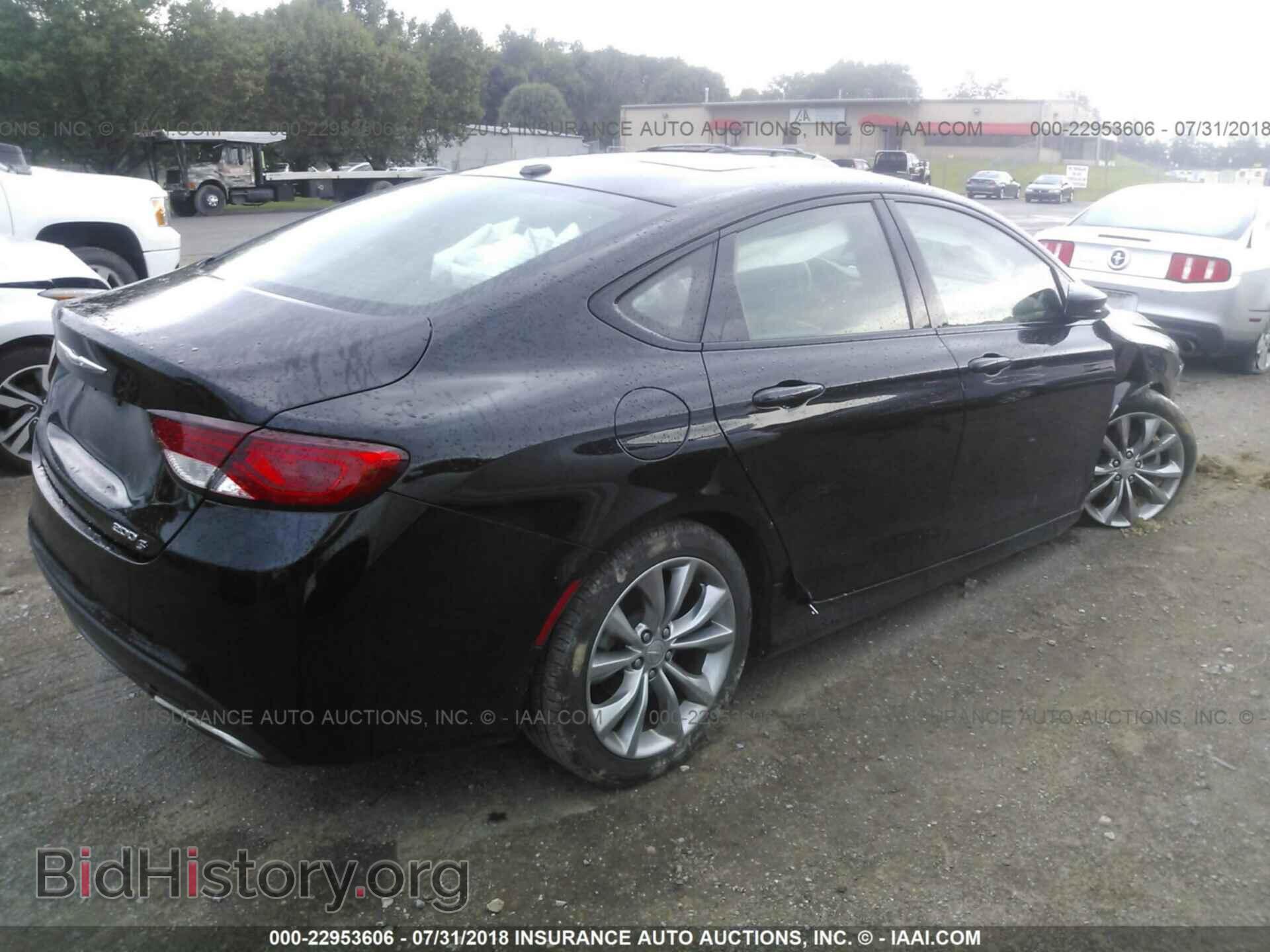 2015 Chrysler 200 - VIN: 1C3CCCBB7FN693122 - Photo 4