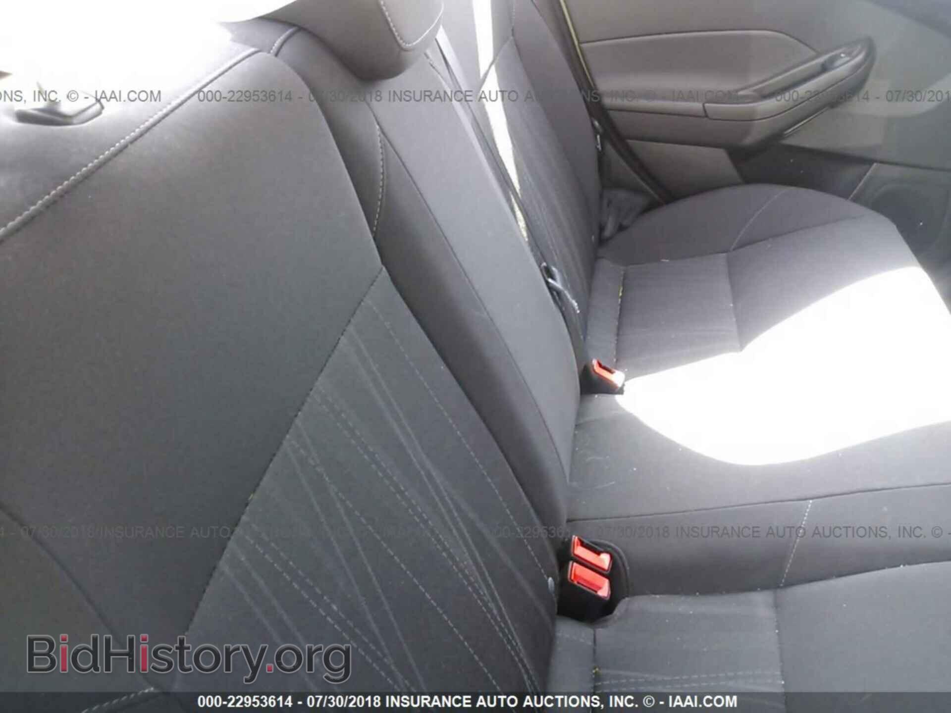 2017 Ford Focus - VIN: 1FADP3H20HL210358 - Photo 8