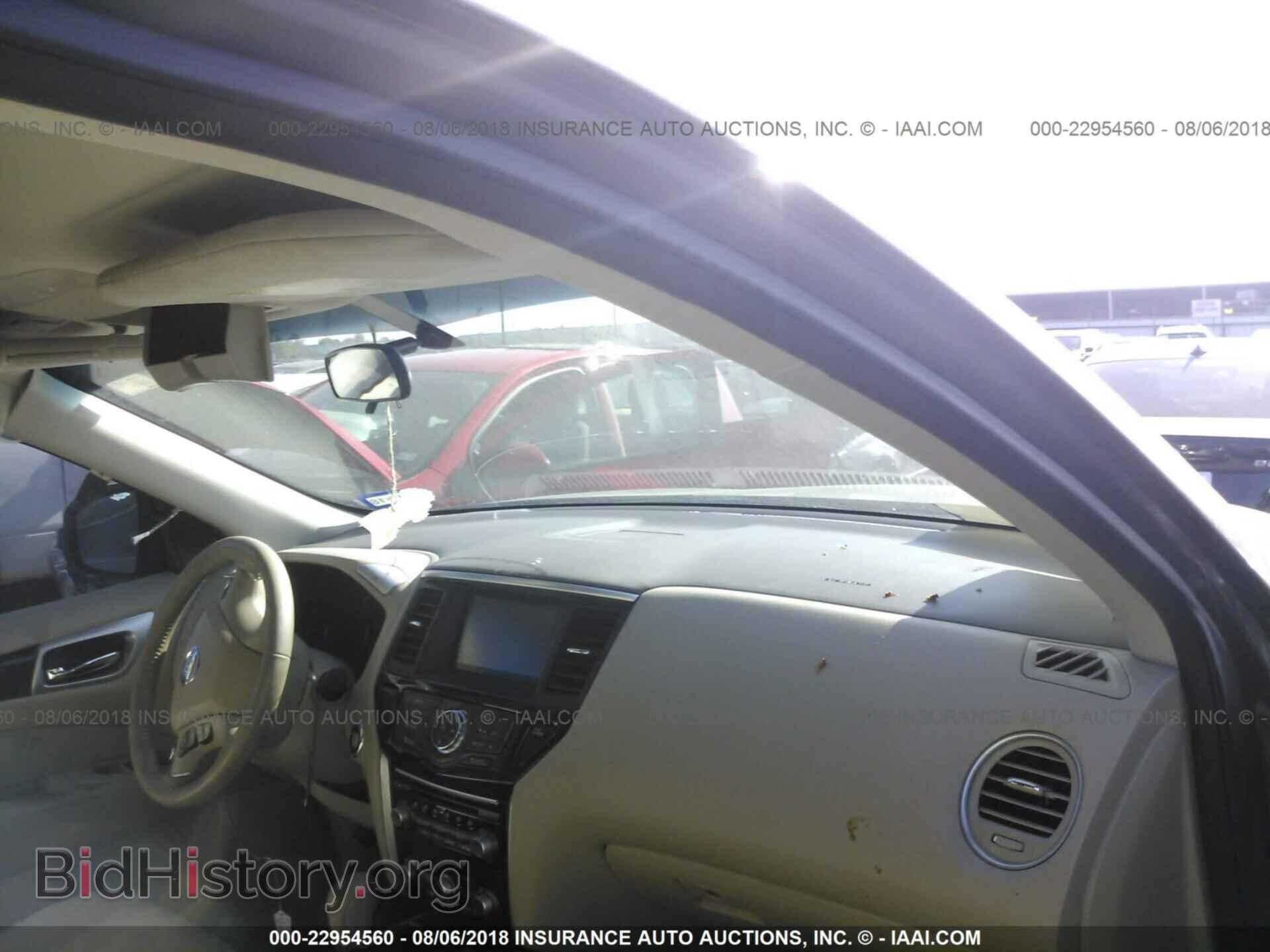 2014 Nissan Pathfinder - VIN: 5N1AR2MM6EC712159 - Фото 5