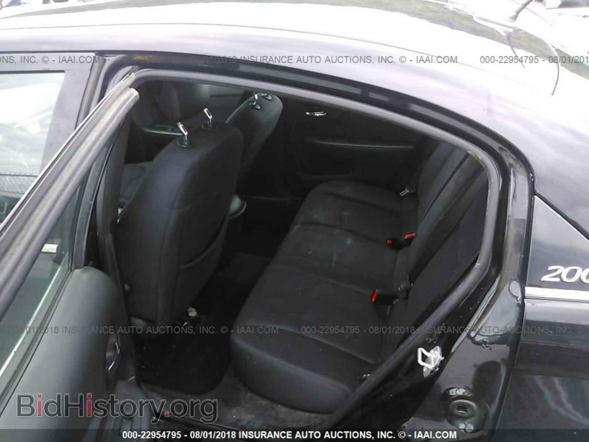 2013 Chrysler 200 - VIN: 1C3CCBBB6DN545647 - Photo 8