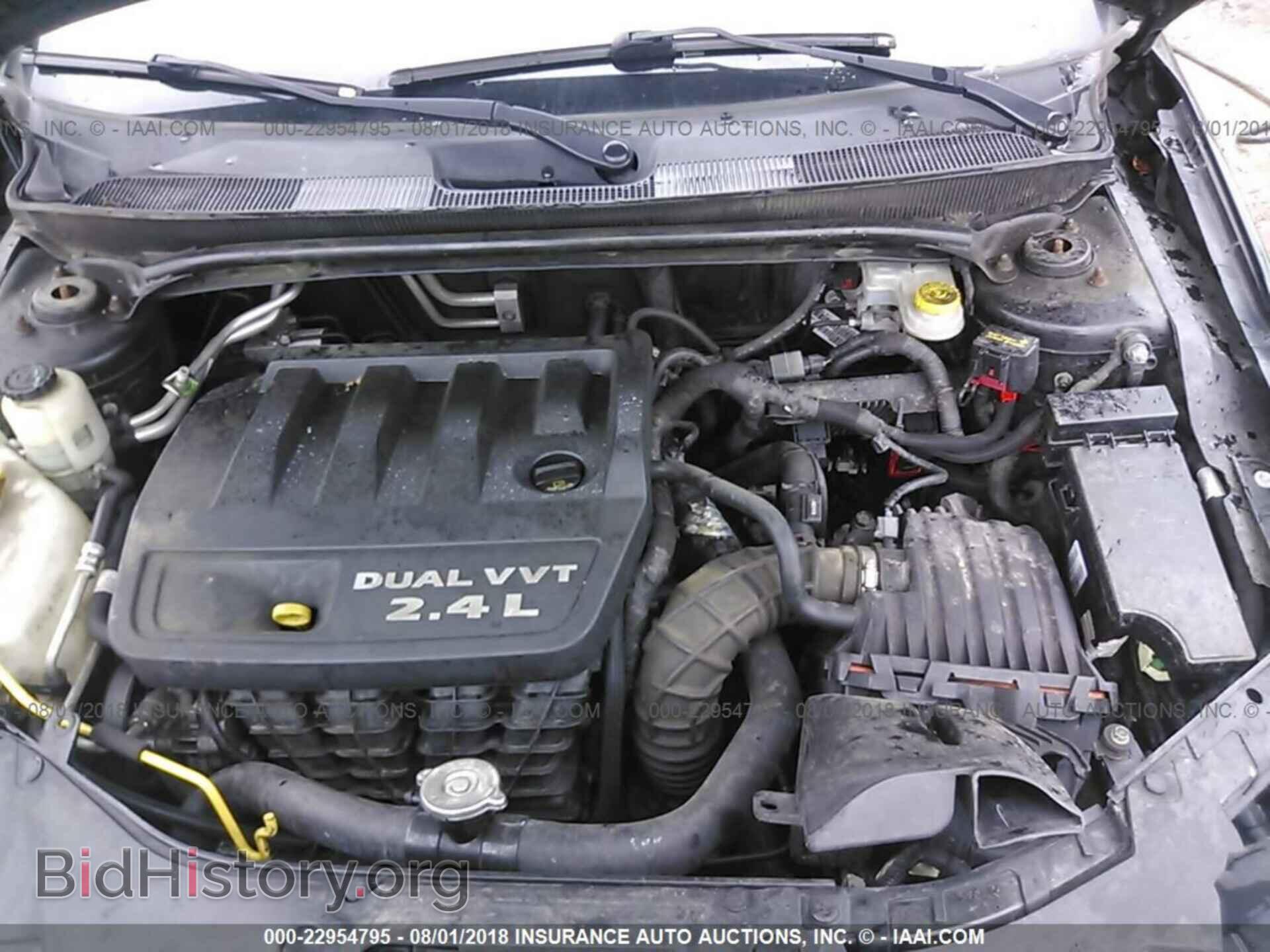 2013 Chrysler 200 - VIN: 1C3CCBBB6DN545647 - Photo 10