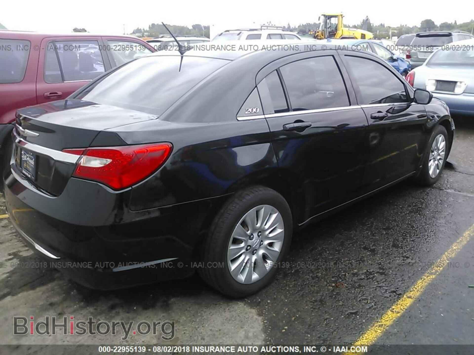2013 Chrysler 200 - VIN: 1C3CCBAB8DN734219 - Фото 4
